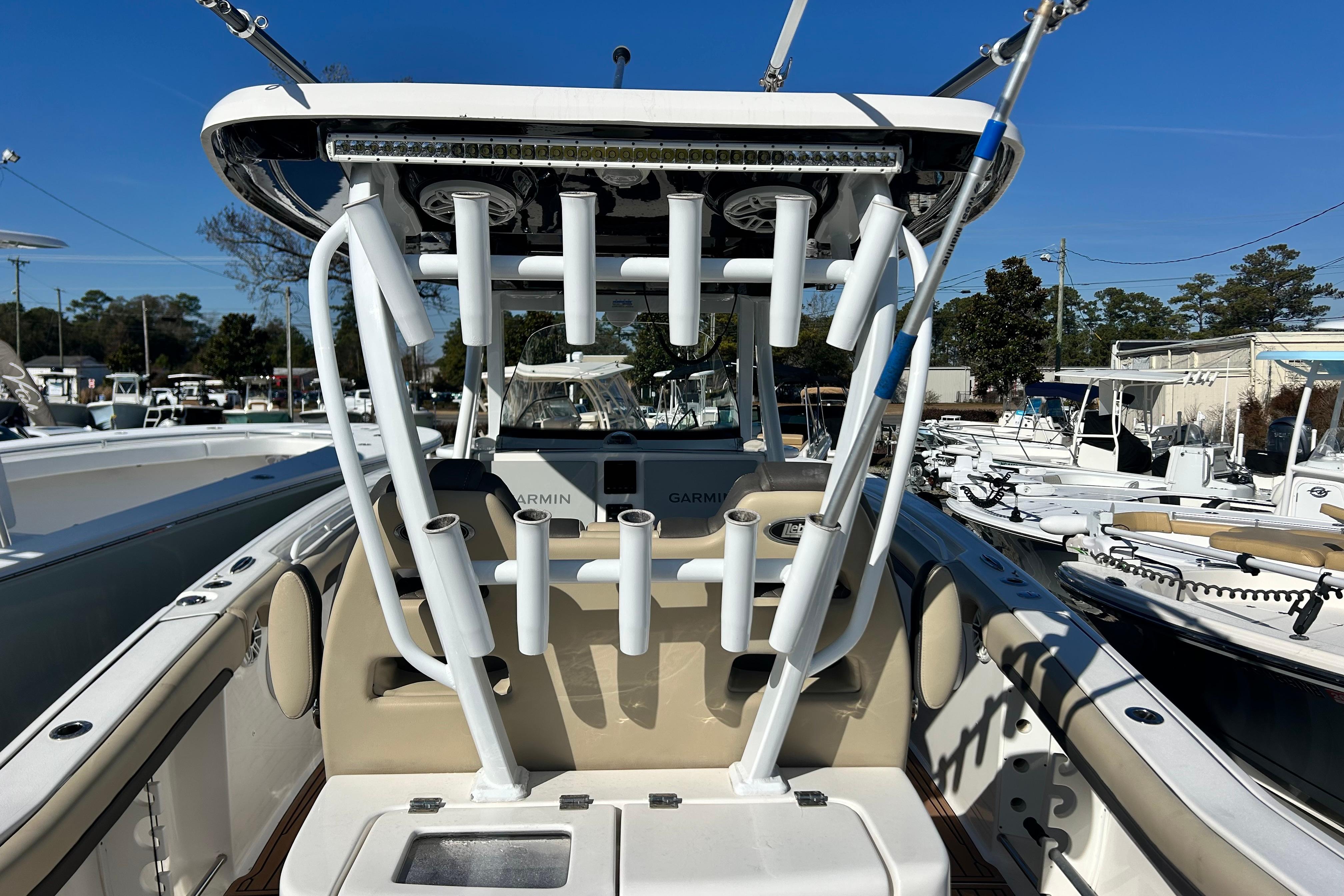 2020 Tidewater 320 CC Adventure - thumbnail 17