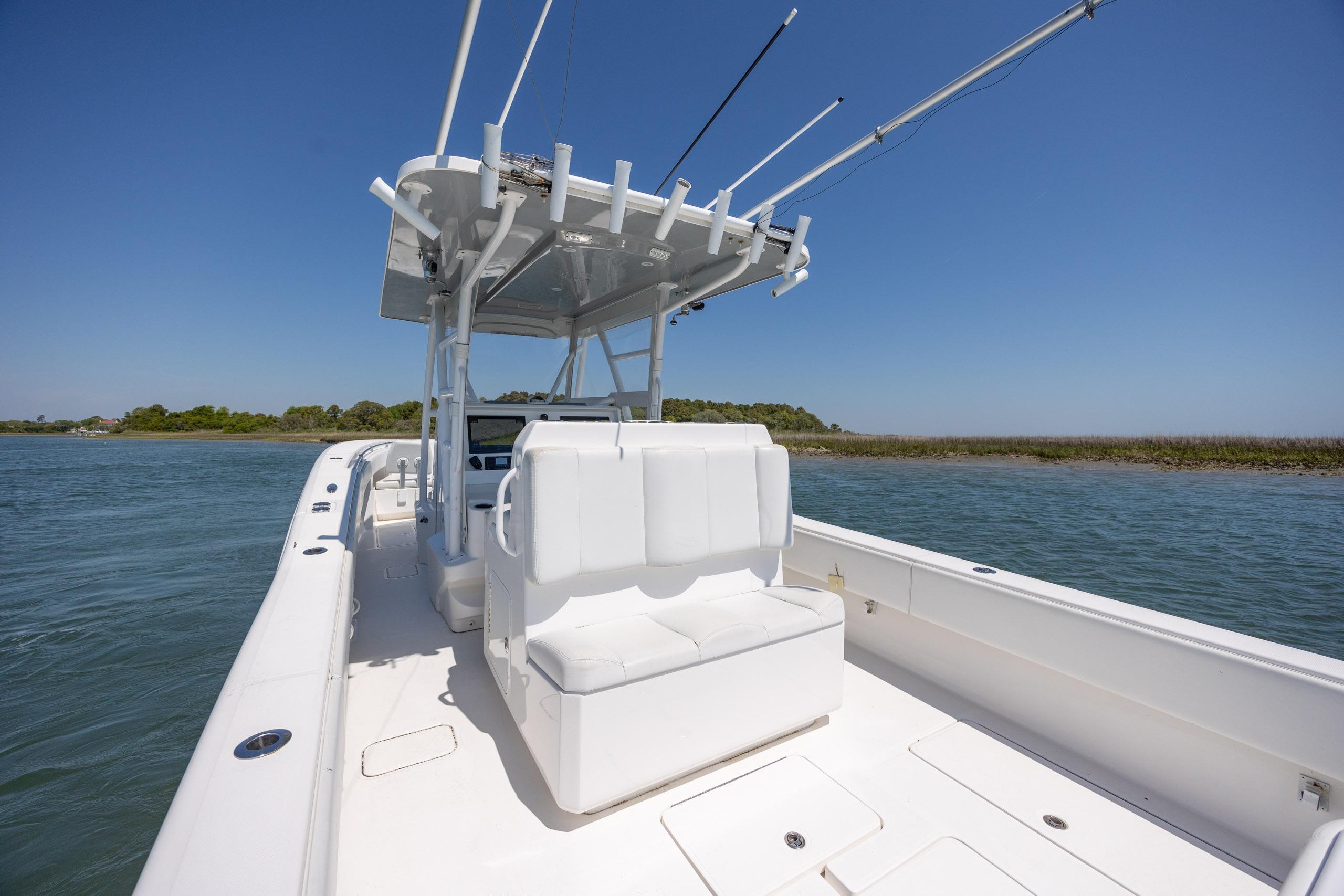 2019 Invincible 36 Open Fisherman - thumbnail 14