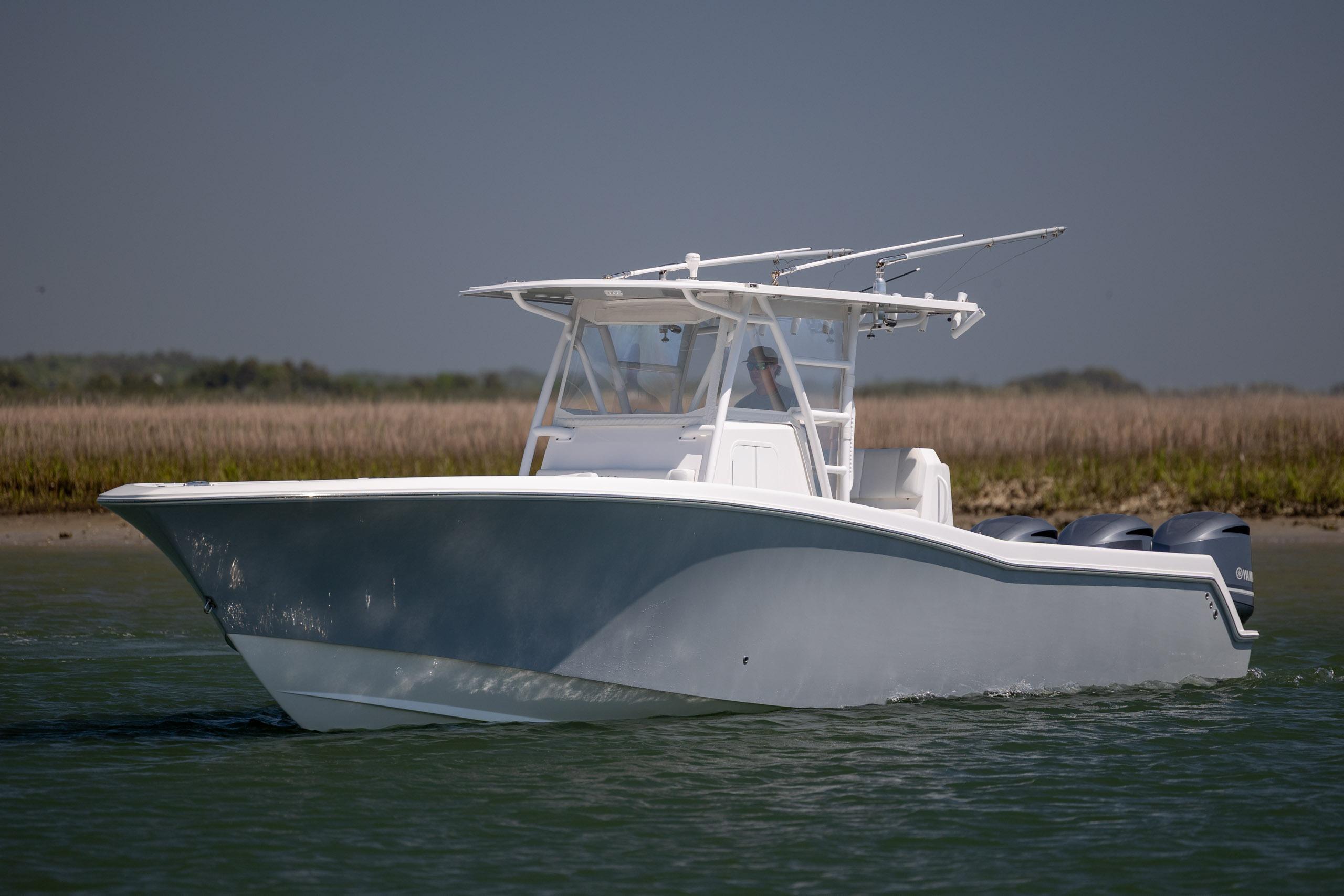 2019 Invincible 36 Open Fisherman - thumbnail 4