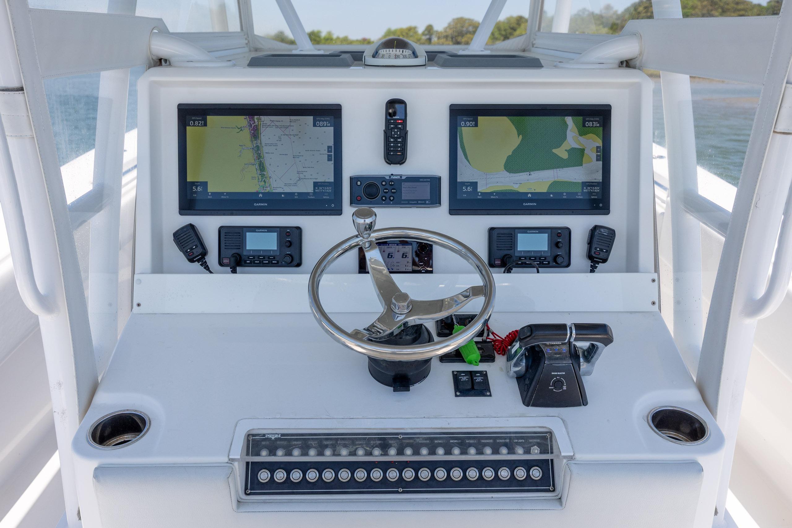 2019 Invincible 36 Open Fisherman - thumbnail 20