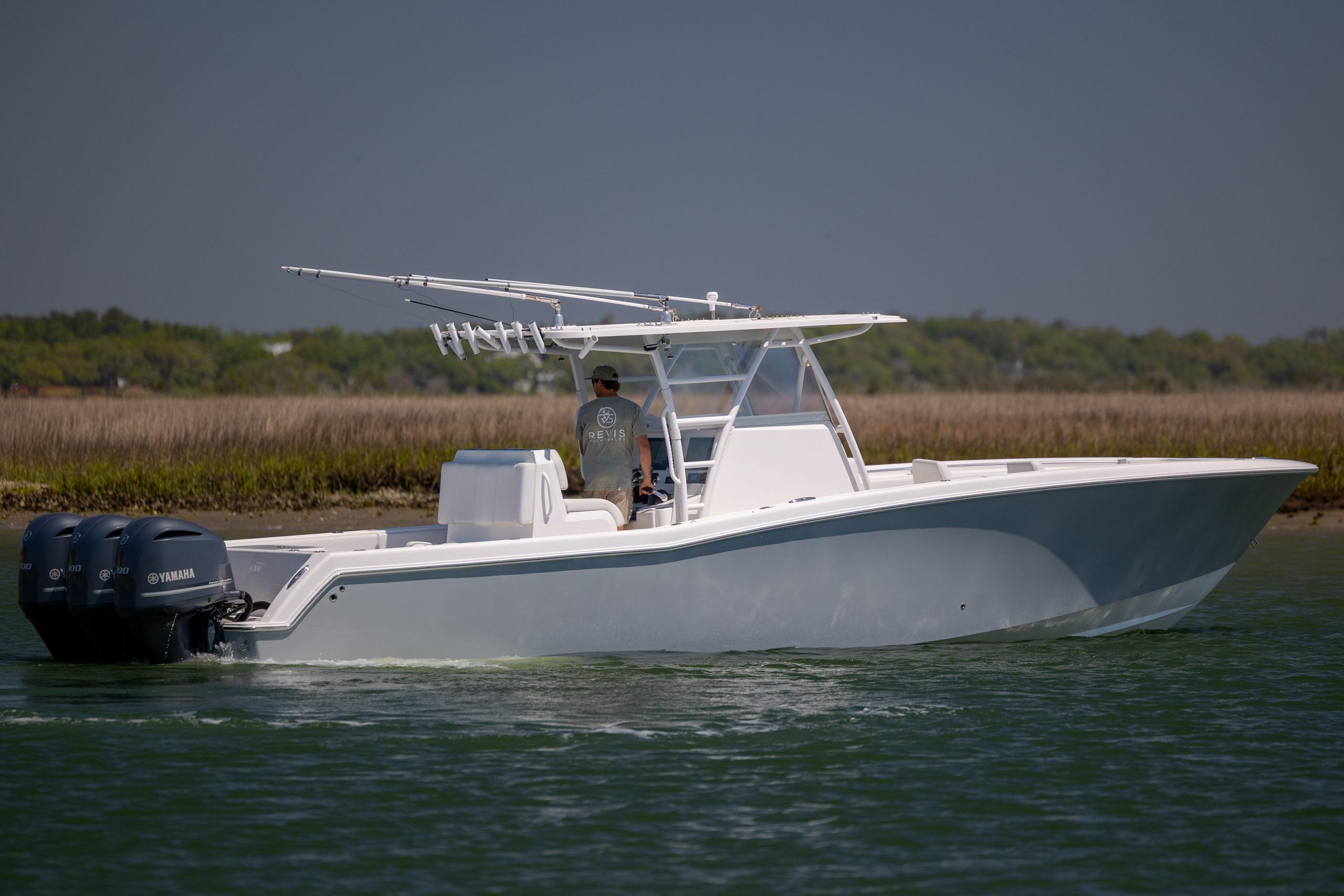 2019 Invincible 36 Open Fisherman - thumbnail 7