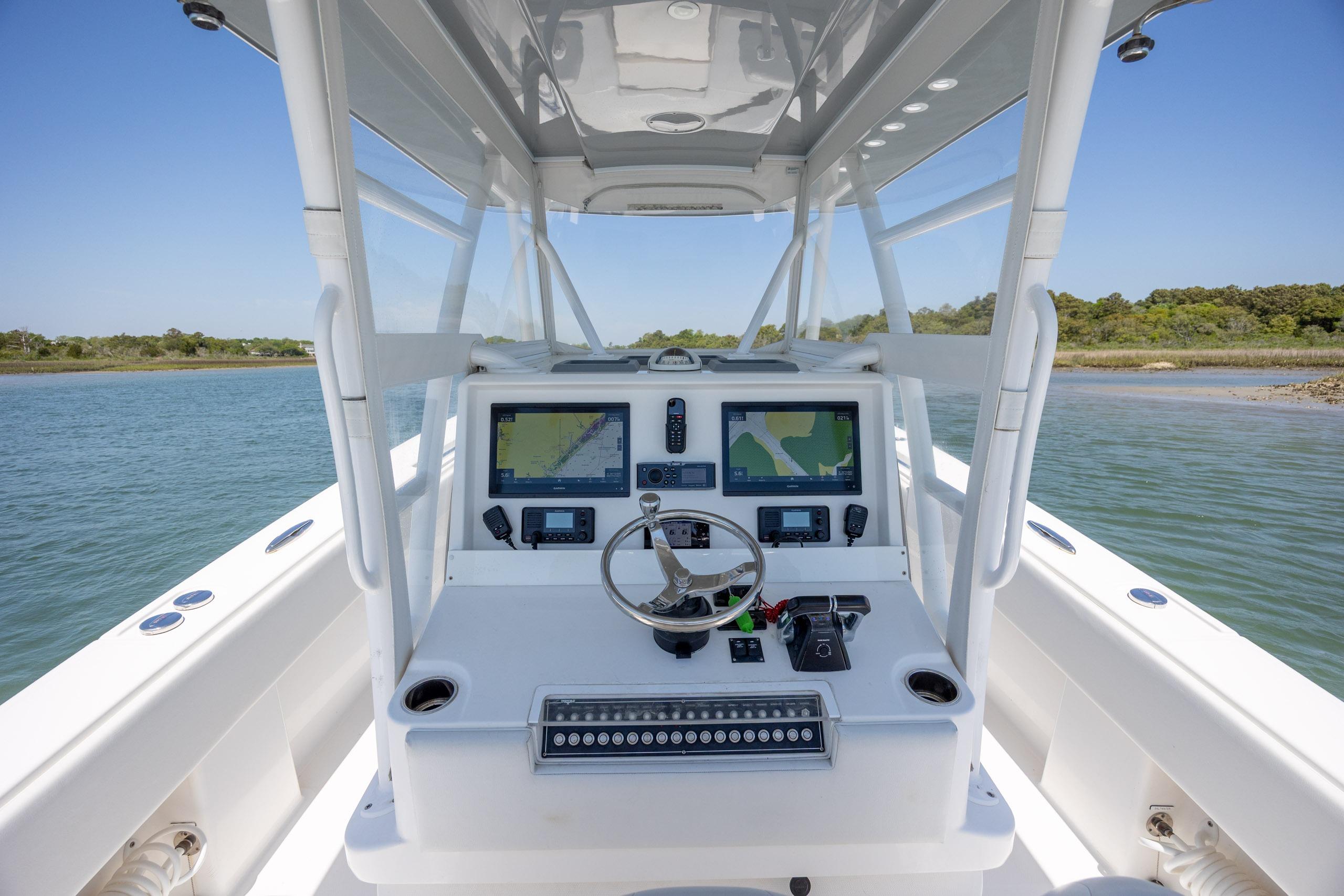 2019 Invincible 36 Open Fisherman - thumbnail 19