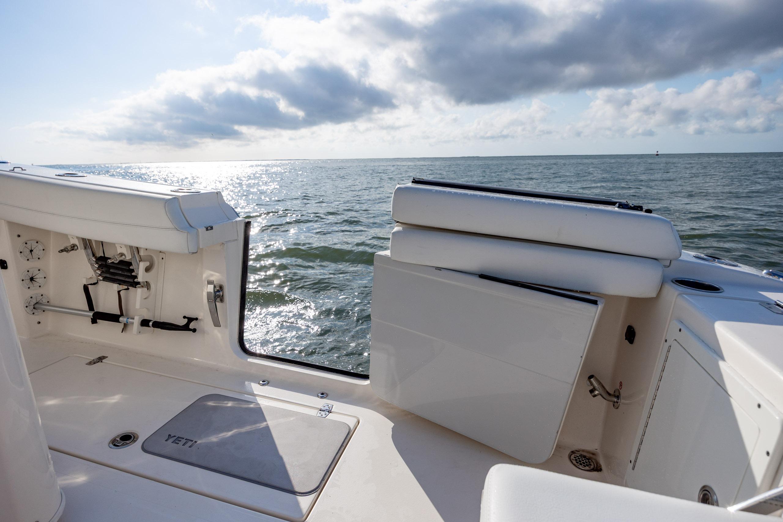 2020 Cobia 350 Center Console - thumbnail 27