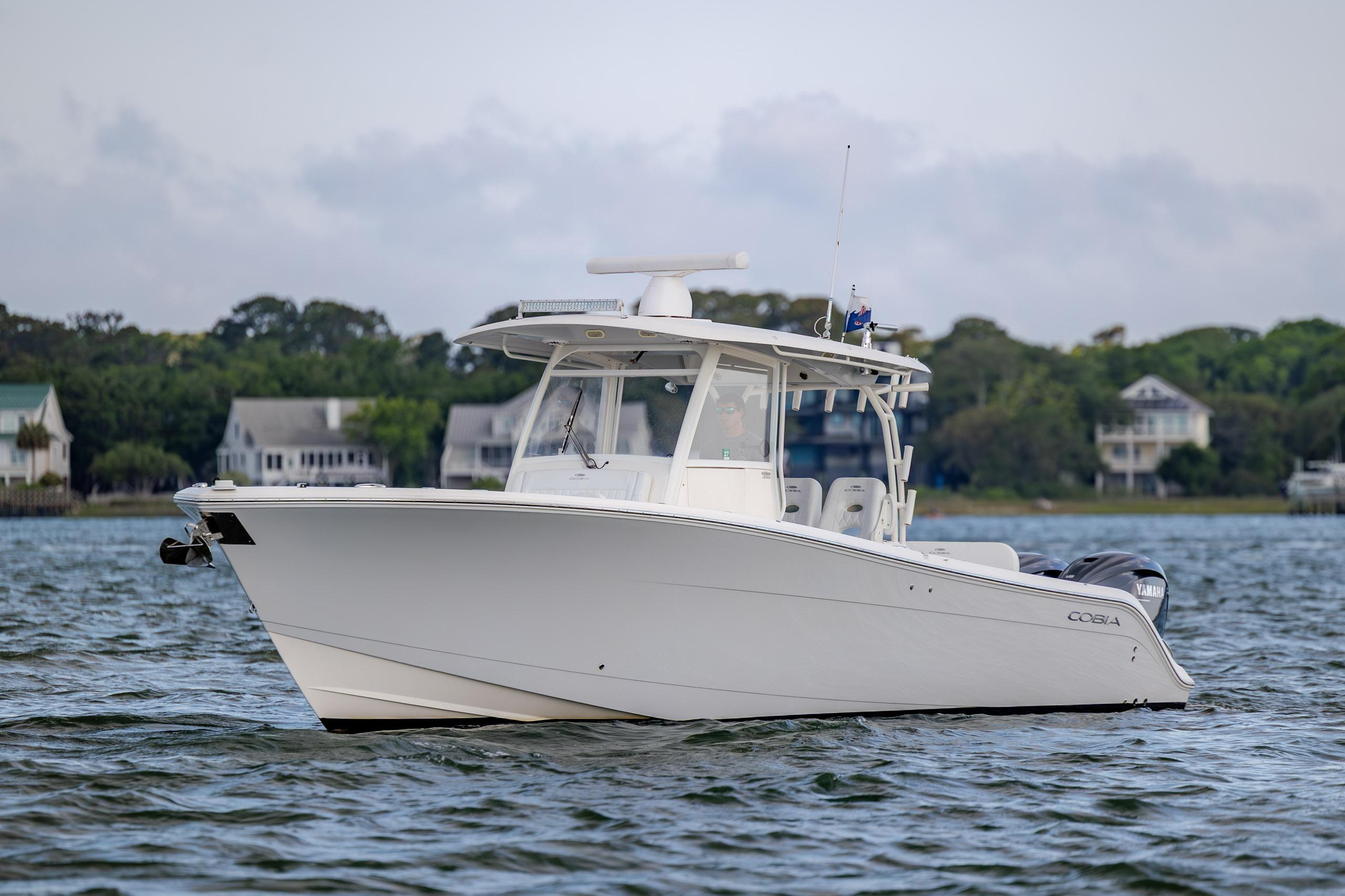 2020 Cobia 350 Center Console - thumbnail 6