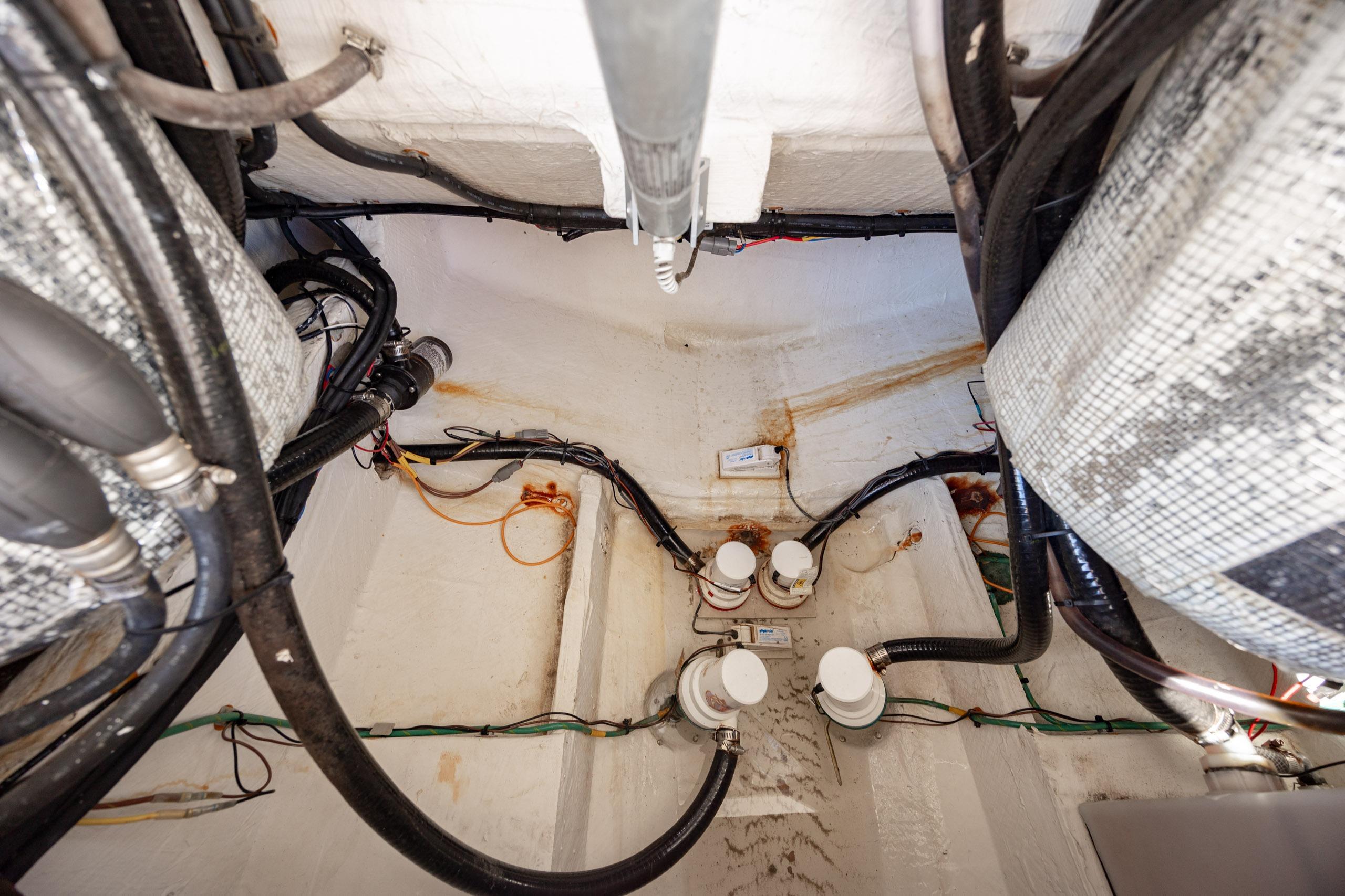 2020 Cobia 350 Center Console - thumbnail 33