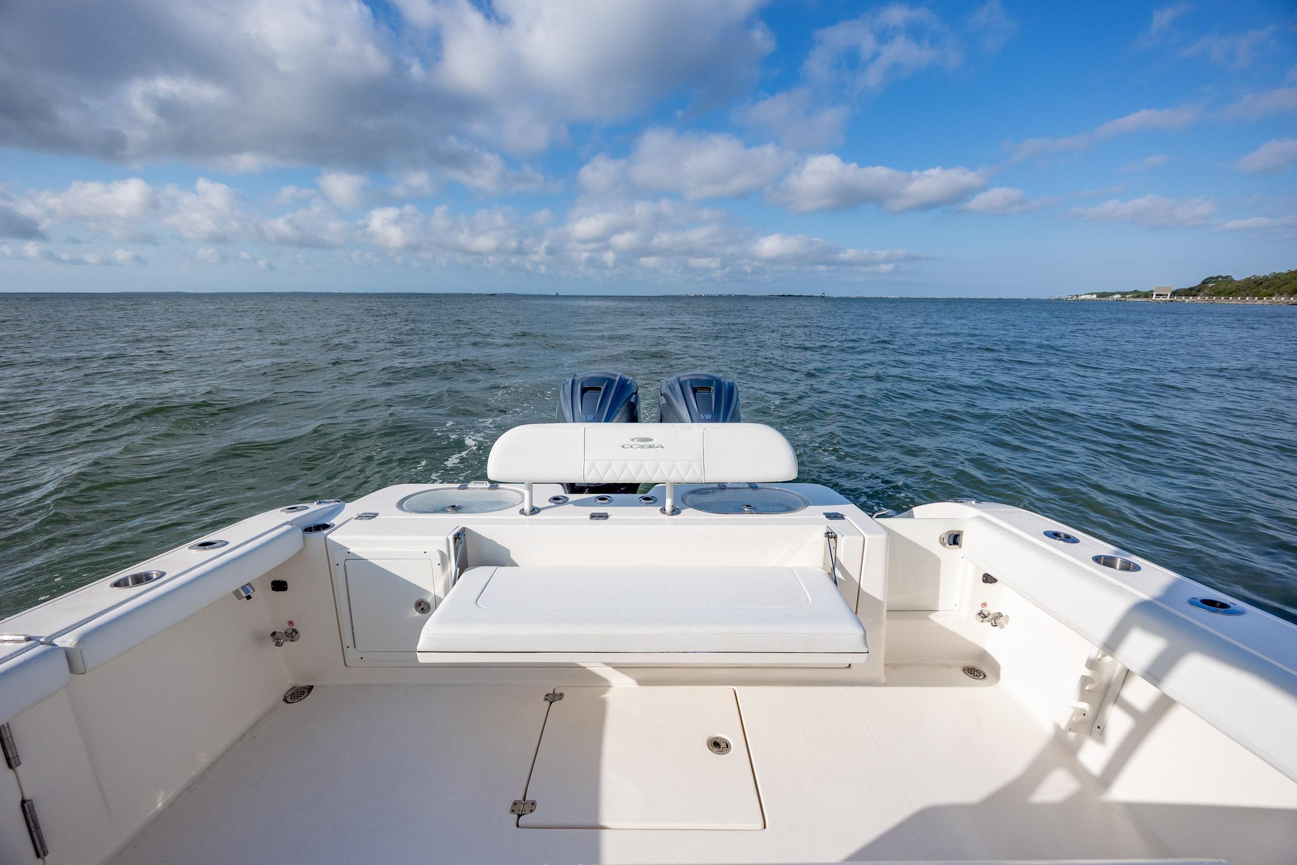 2020 Cobia 350 Center Console - thumbnail 13