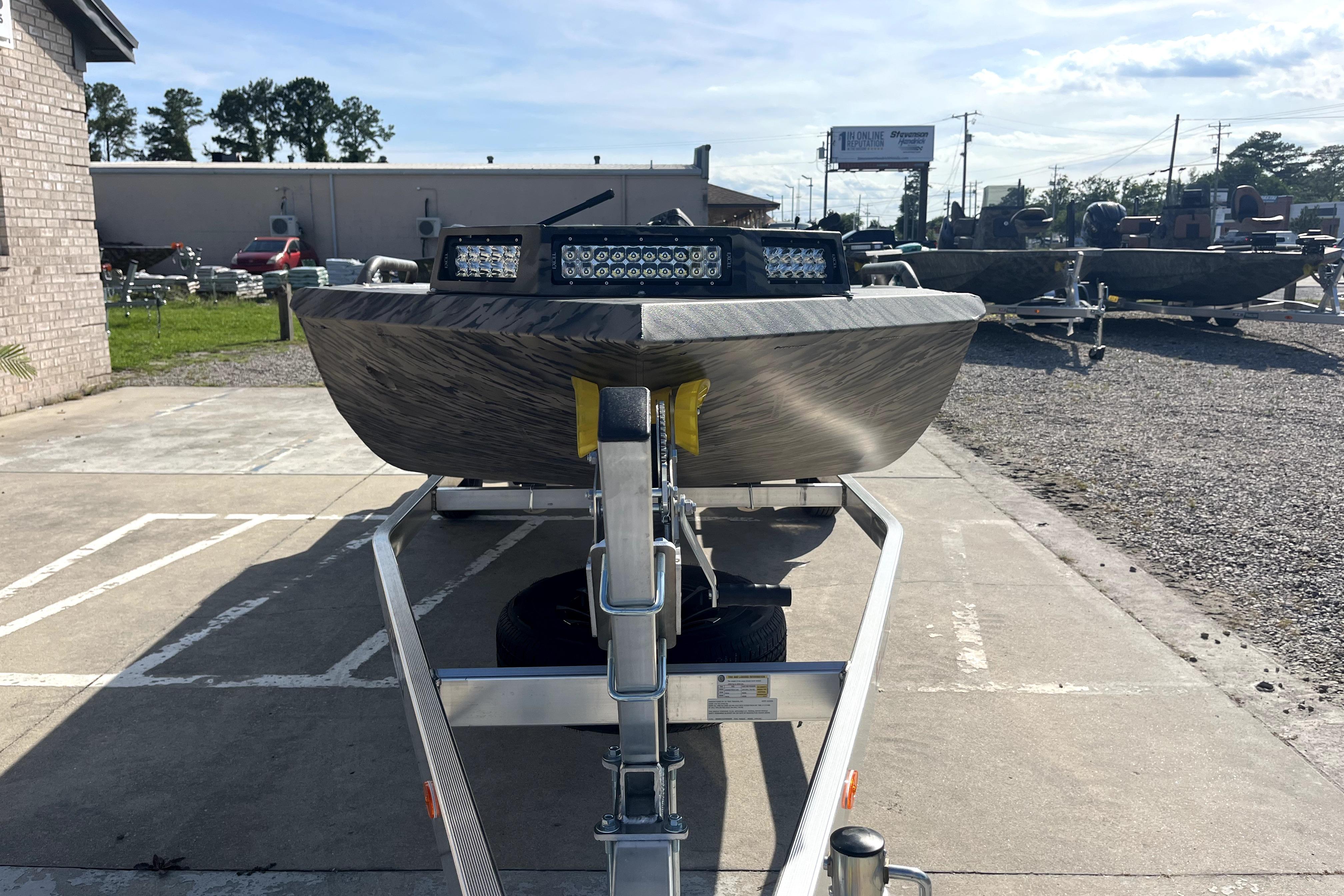 2026 Excel 1754 Shallow Water F4 Pro Hull - thumbnail 3