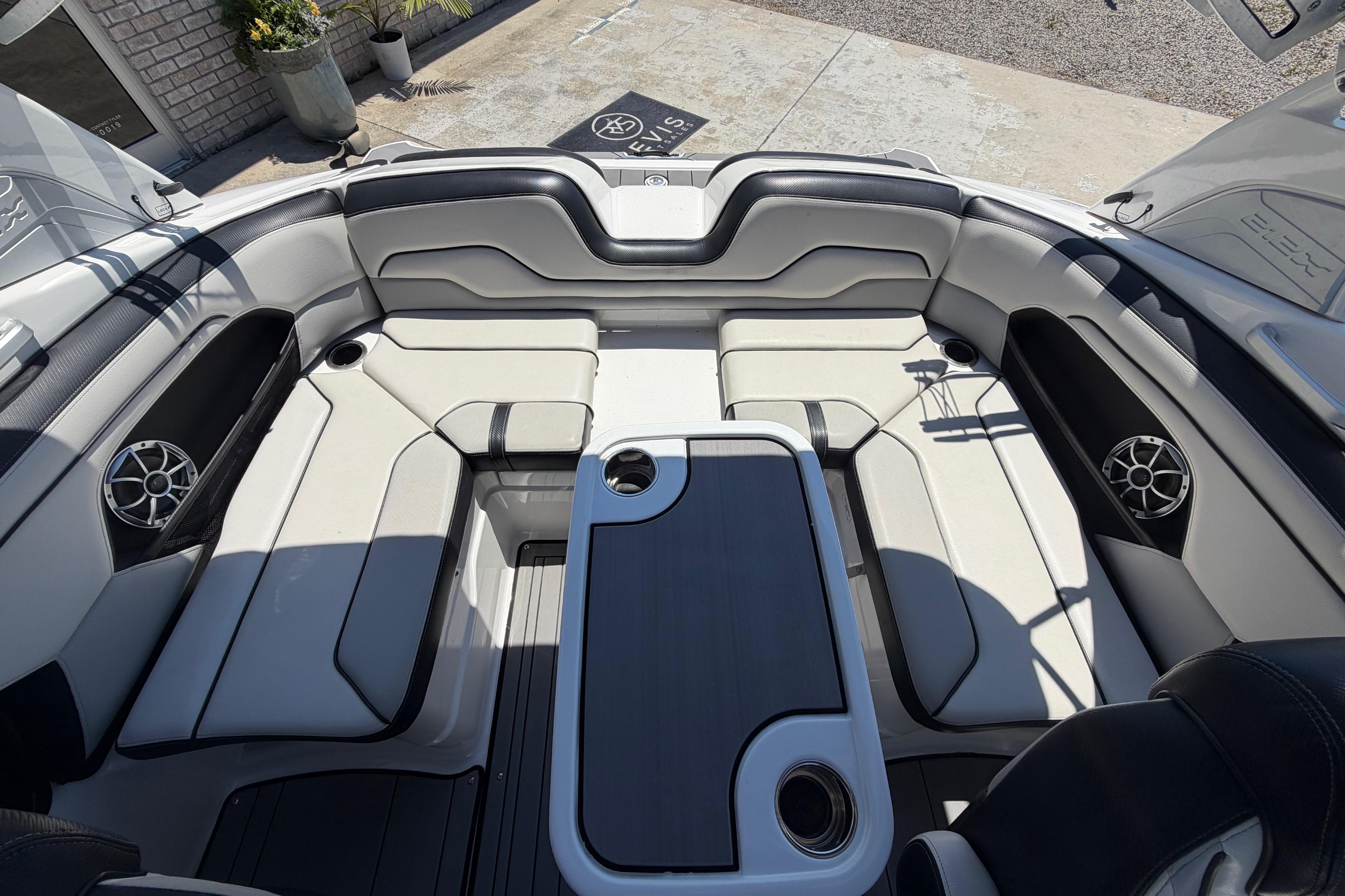 2019 Yamaha Boats 212X - thumbnail 17