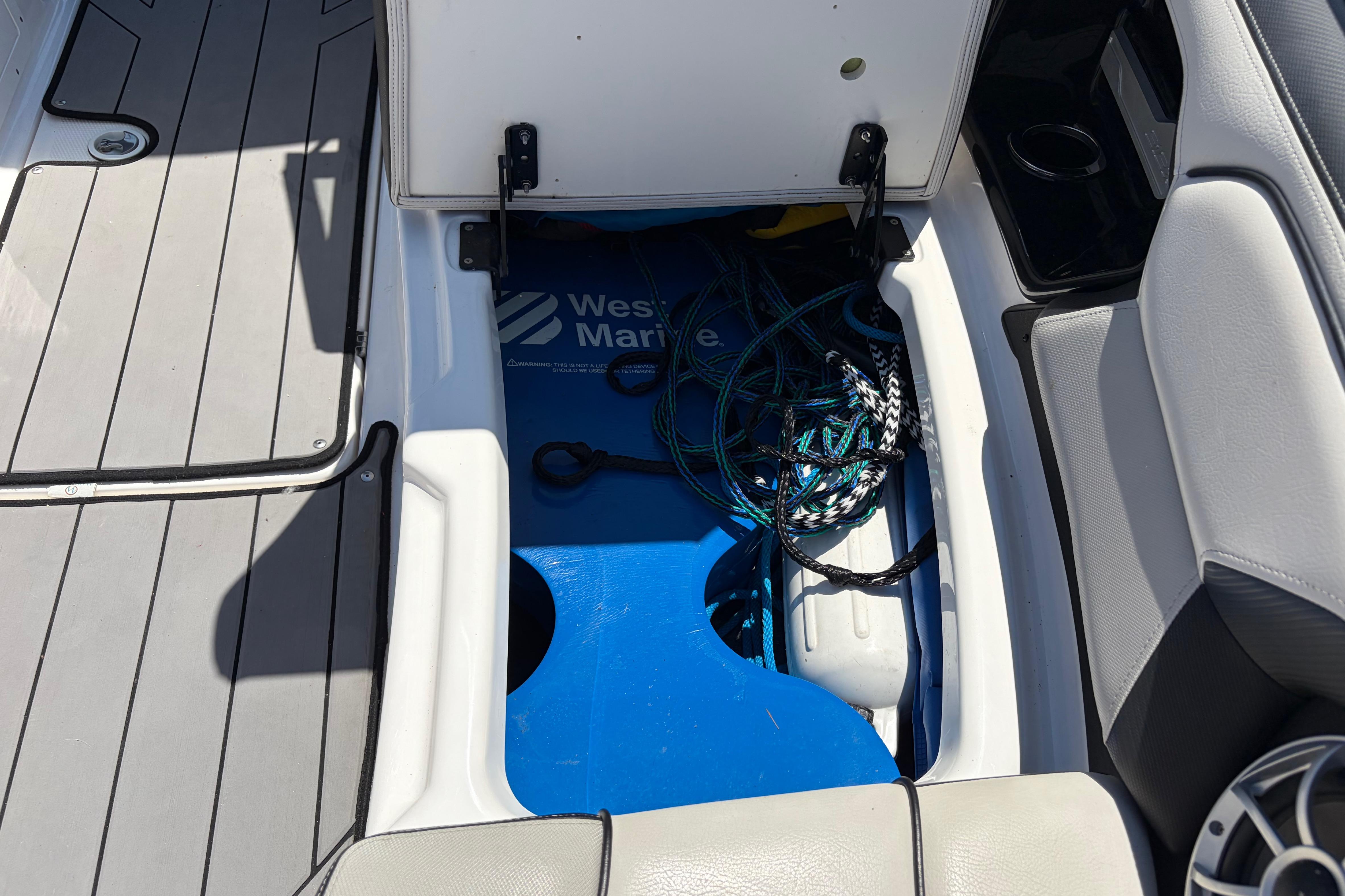 2019 Yamaha Boats 212X - thumbnail 35