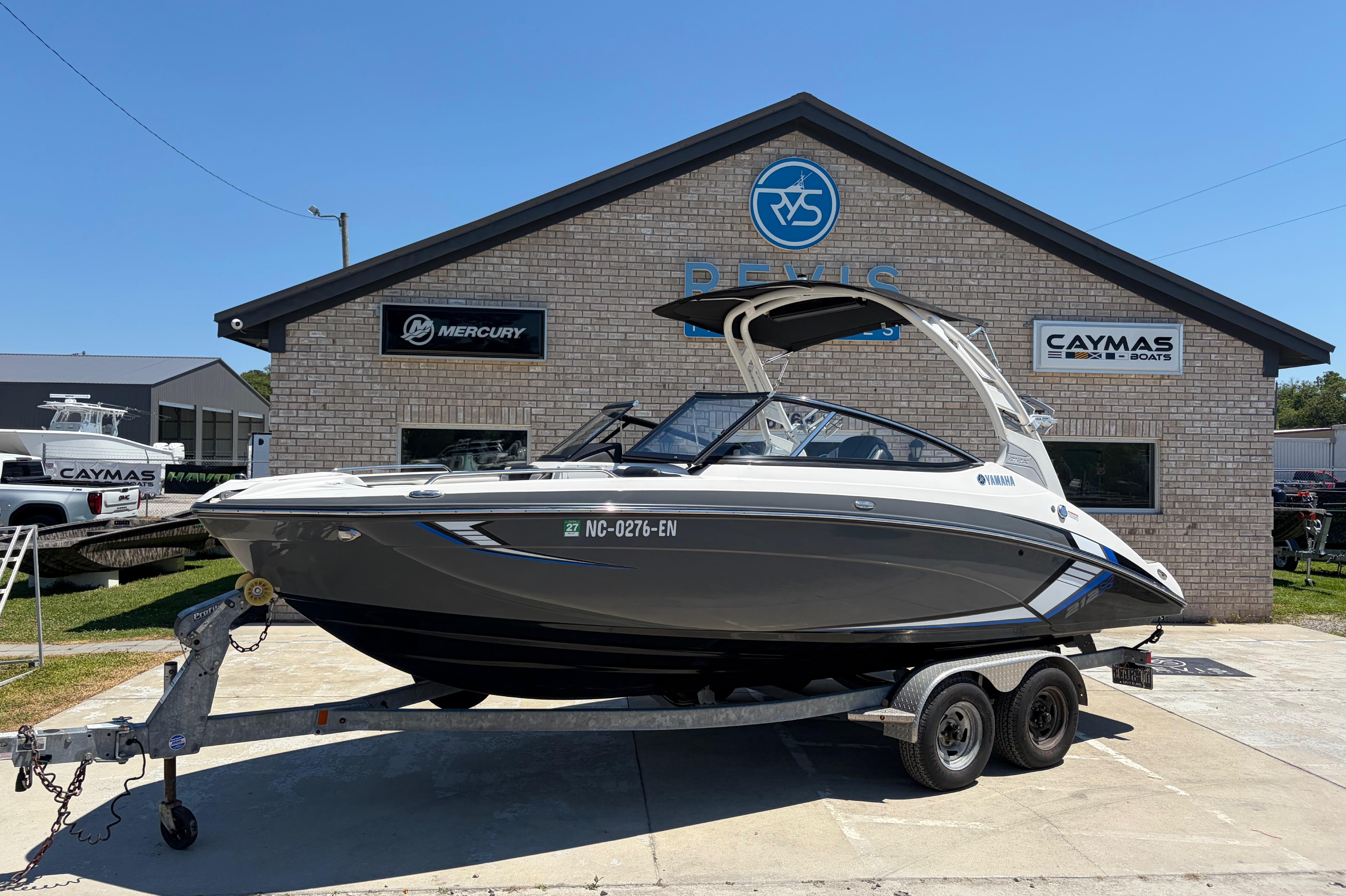 2019 Yamaha Boats 212X - thumbnail 2