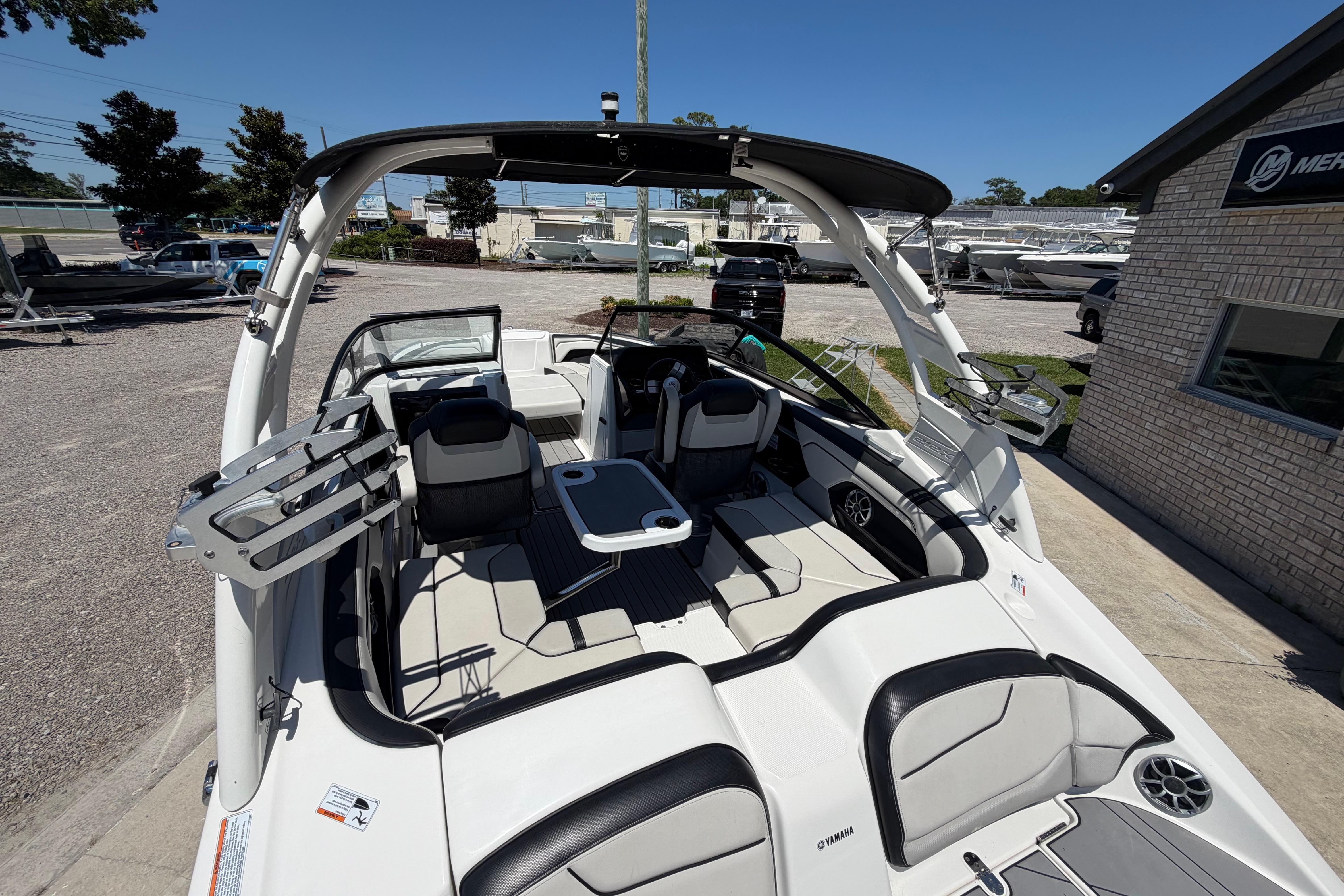 2019 Yamaha Boats 212X - thumbnail 15