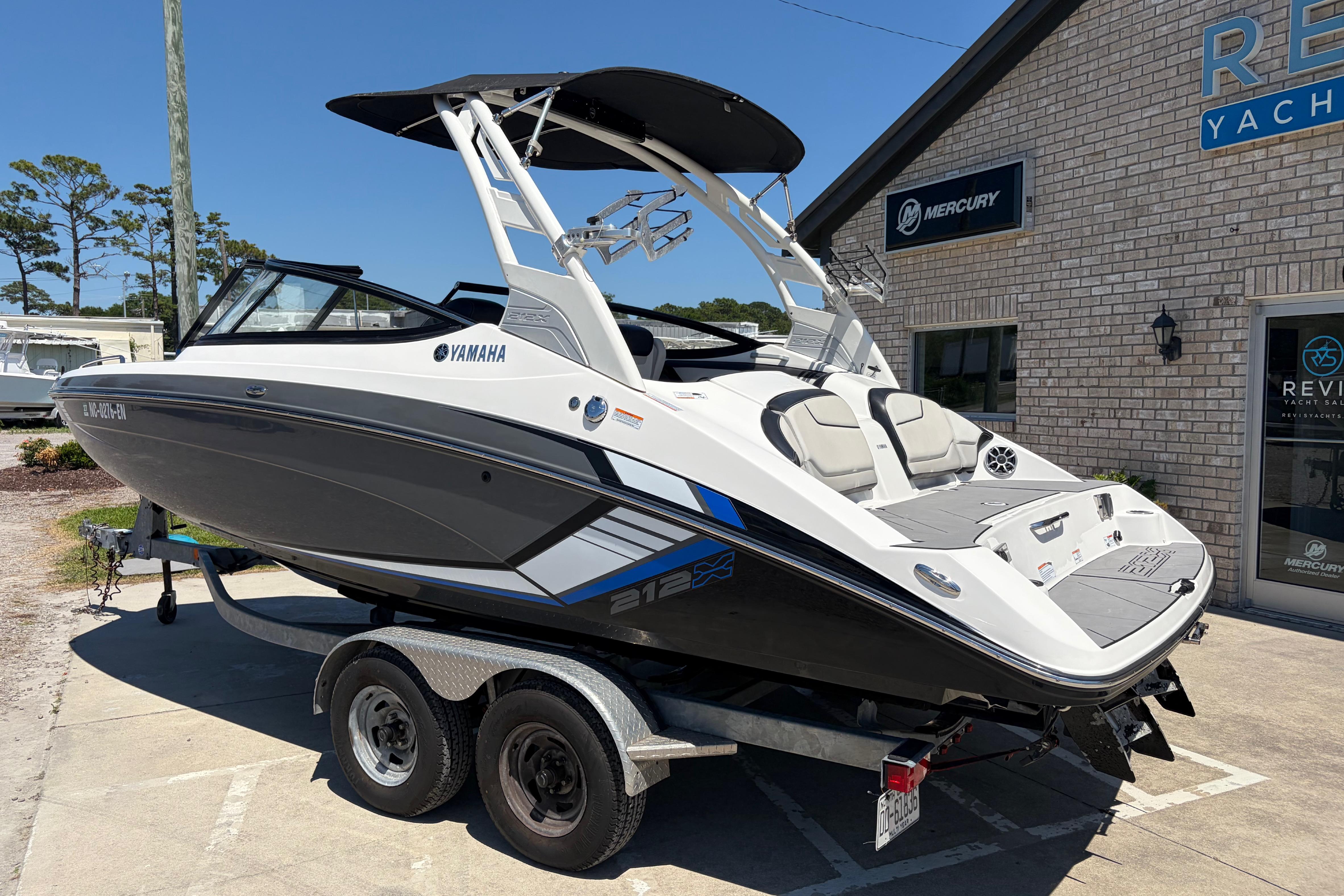 2019 Yamaha Boats 212X - thumbnail 4