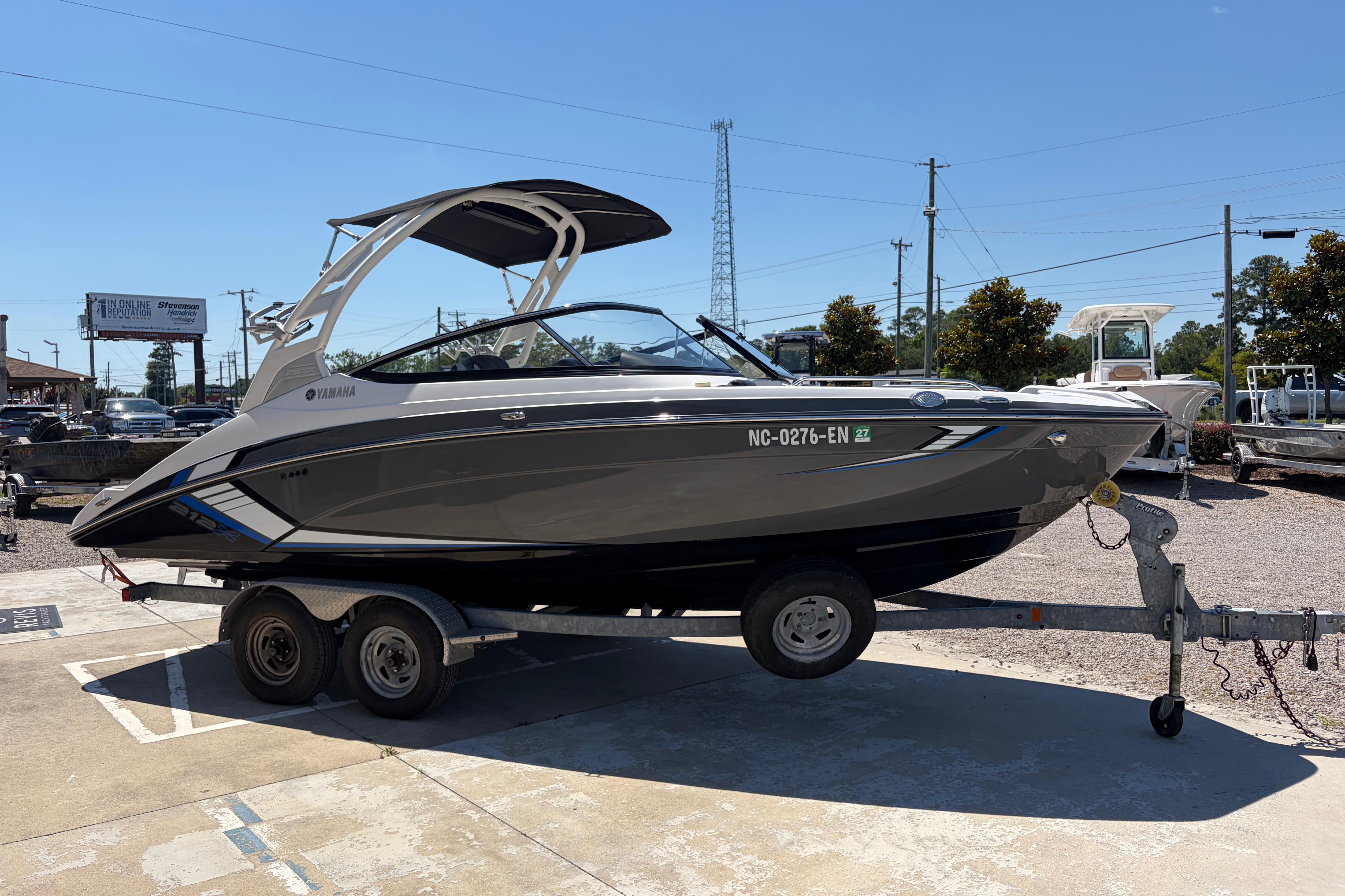 2019 Yamaha Boats 212X - thumbnail 9