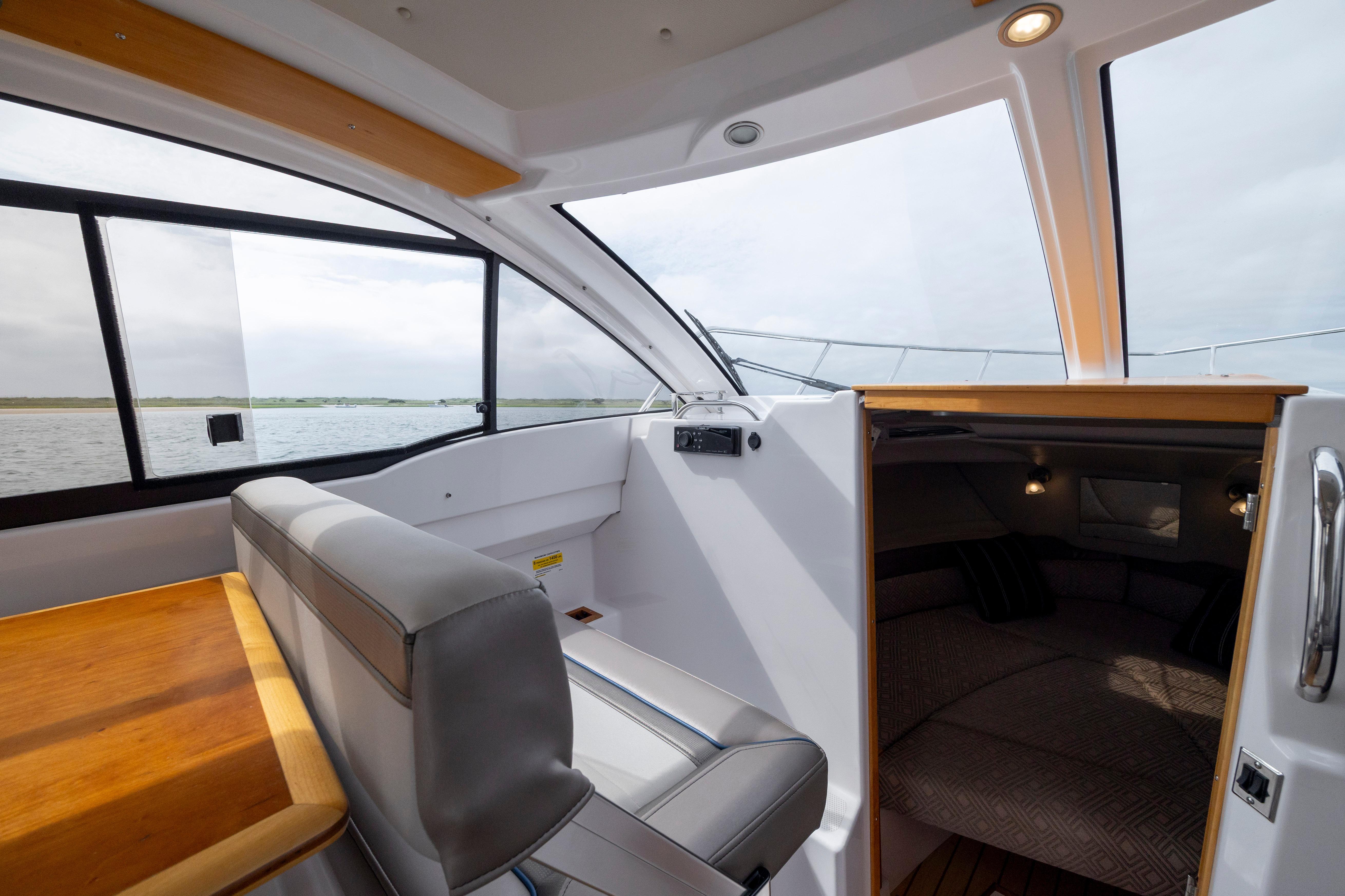 2020 Cutwater C-24 Coupe - thumbnail 14