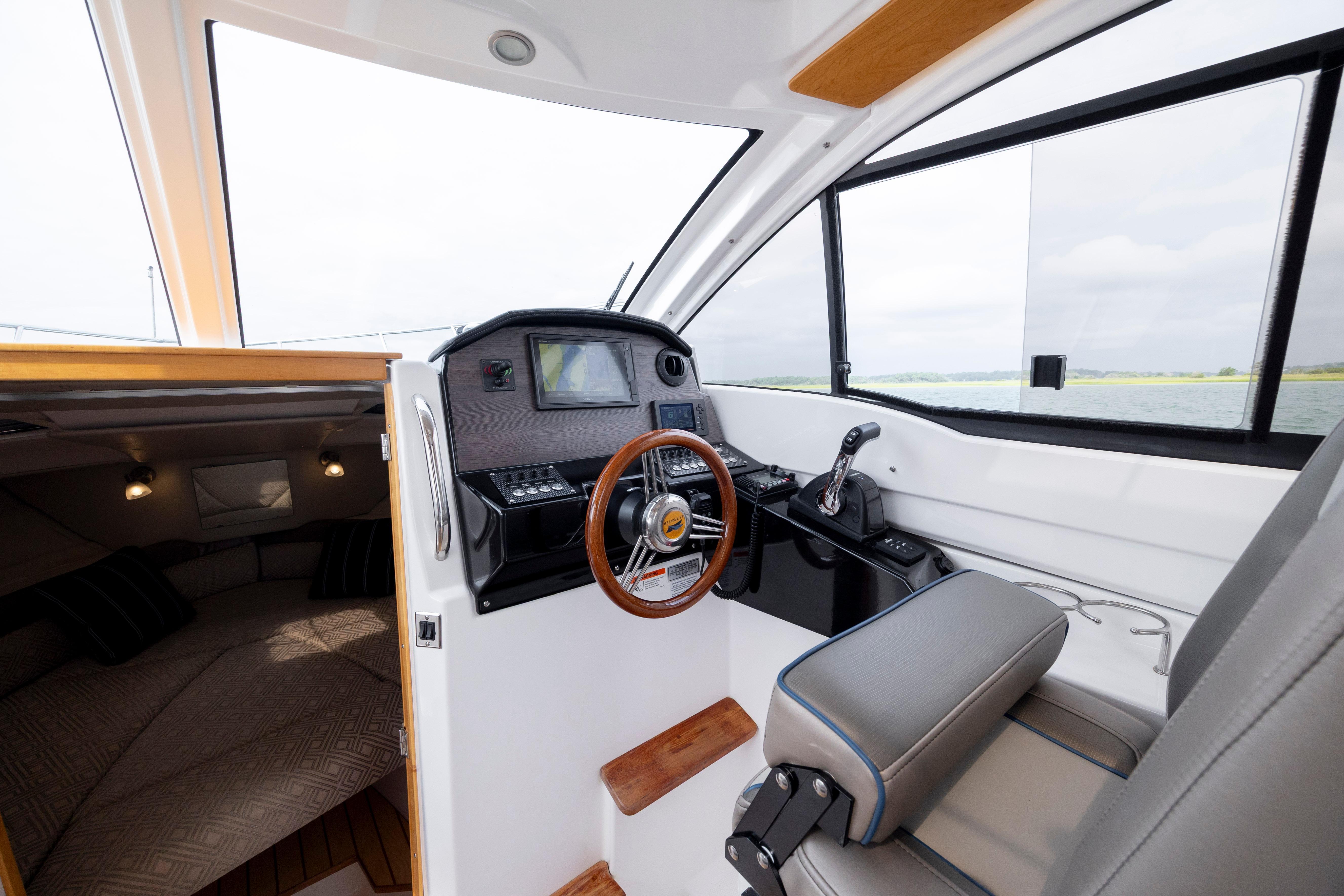 2020 Cutwater C-24 Coupe - thumbnail 15