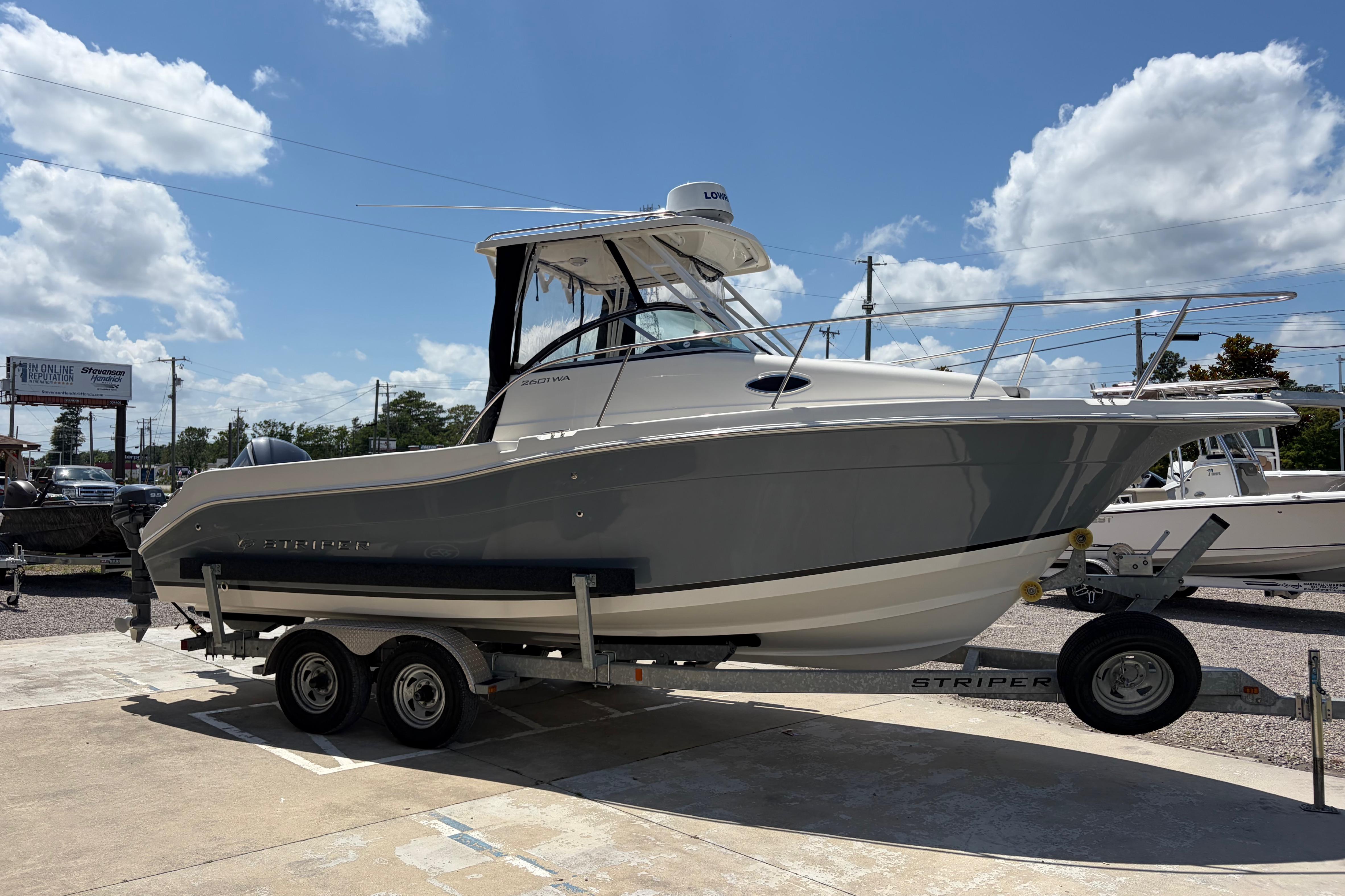 2014 Seaswirl Striper 2601 Walkaround O/B - thumbnail 6