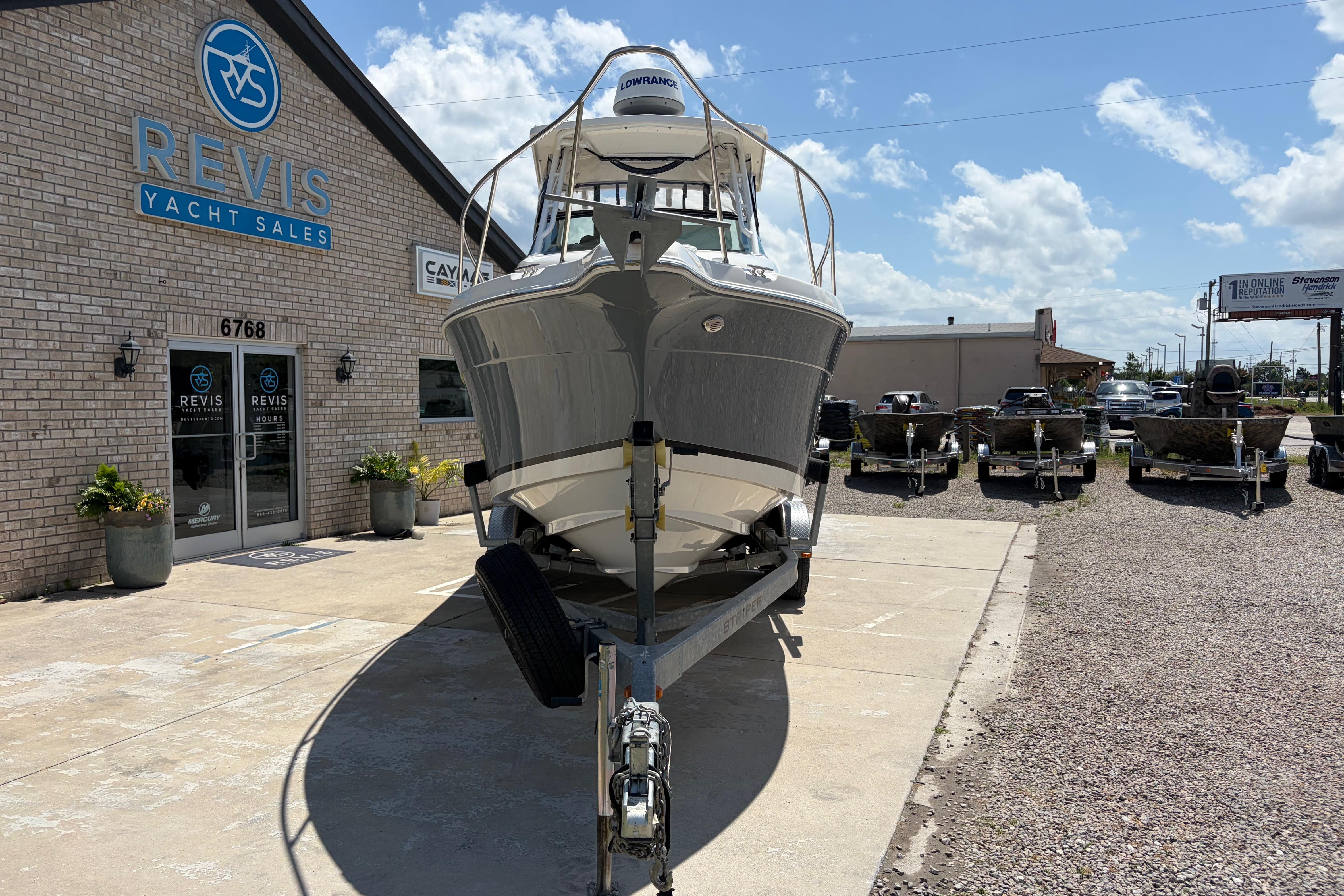 2014 Seaswirl Striper 2601 Walkaround O/B - thumbnail 8