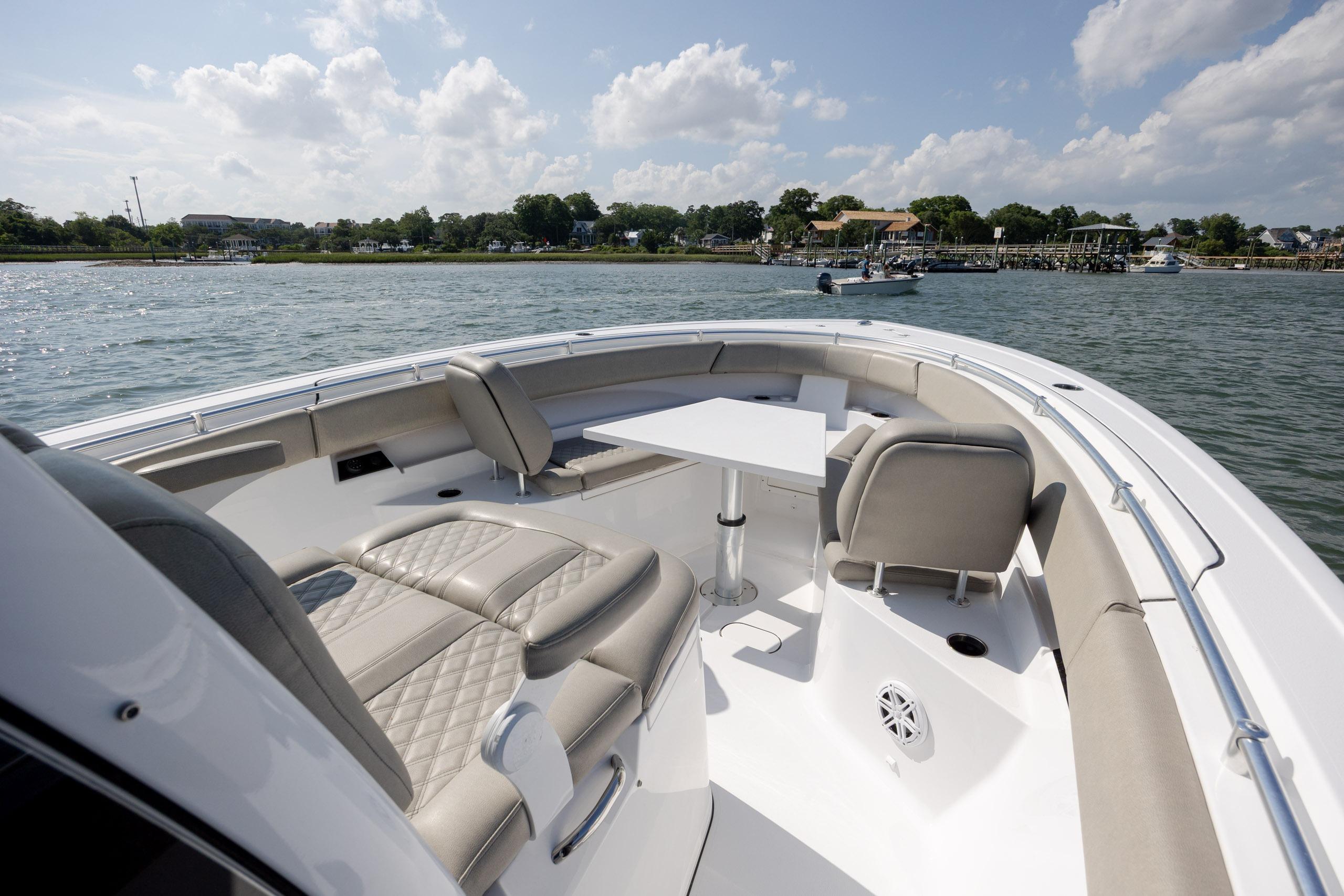 2021 Sportsman Open 322 Center Console - thumbnail 11