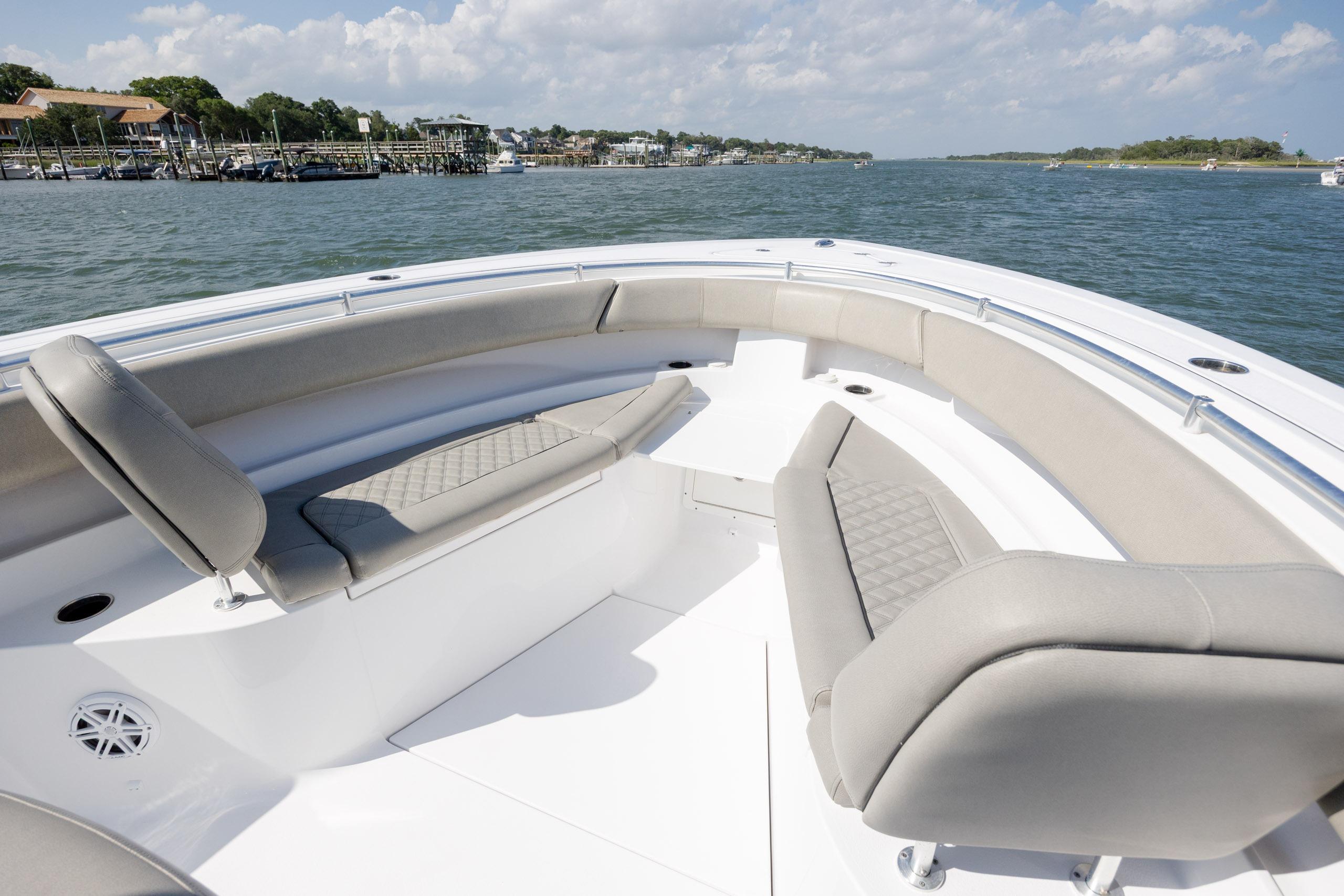 2021 Sportsman Open 322 Center Console - thumbnail 12