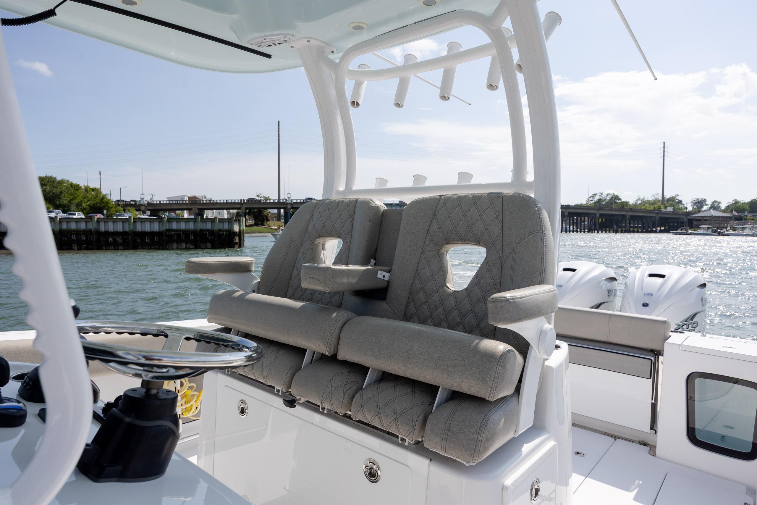 2021 Sportsman Open 322 Center Console - thumbnail 20