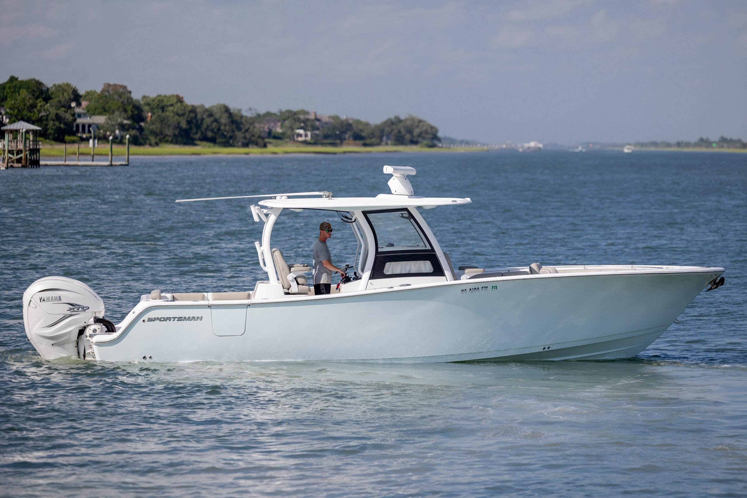 2021 Sportsman Open 322 Center Console - thumbnail 3
