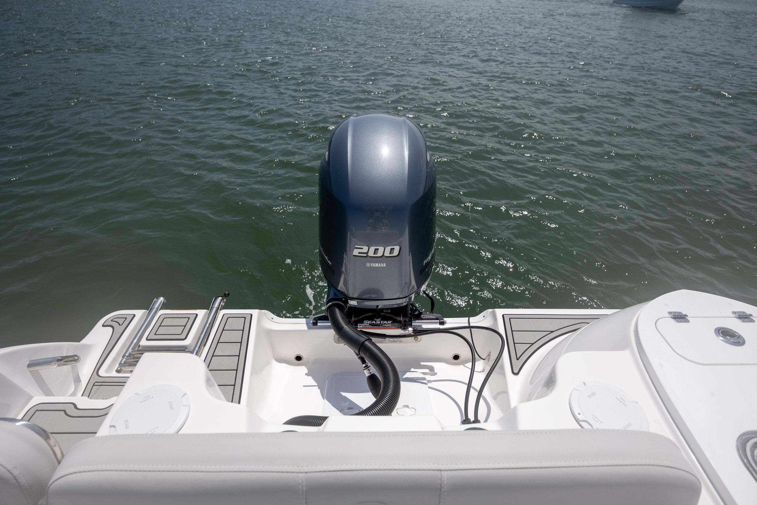 2022 Sea Fox 228 Commander - thumbnail 29