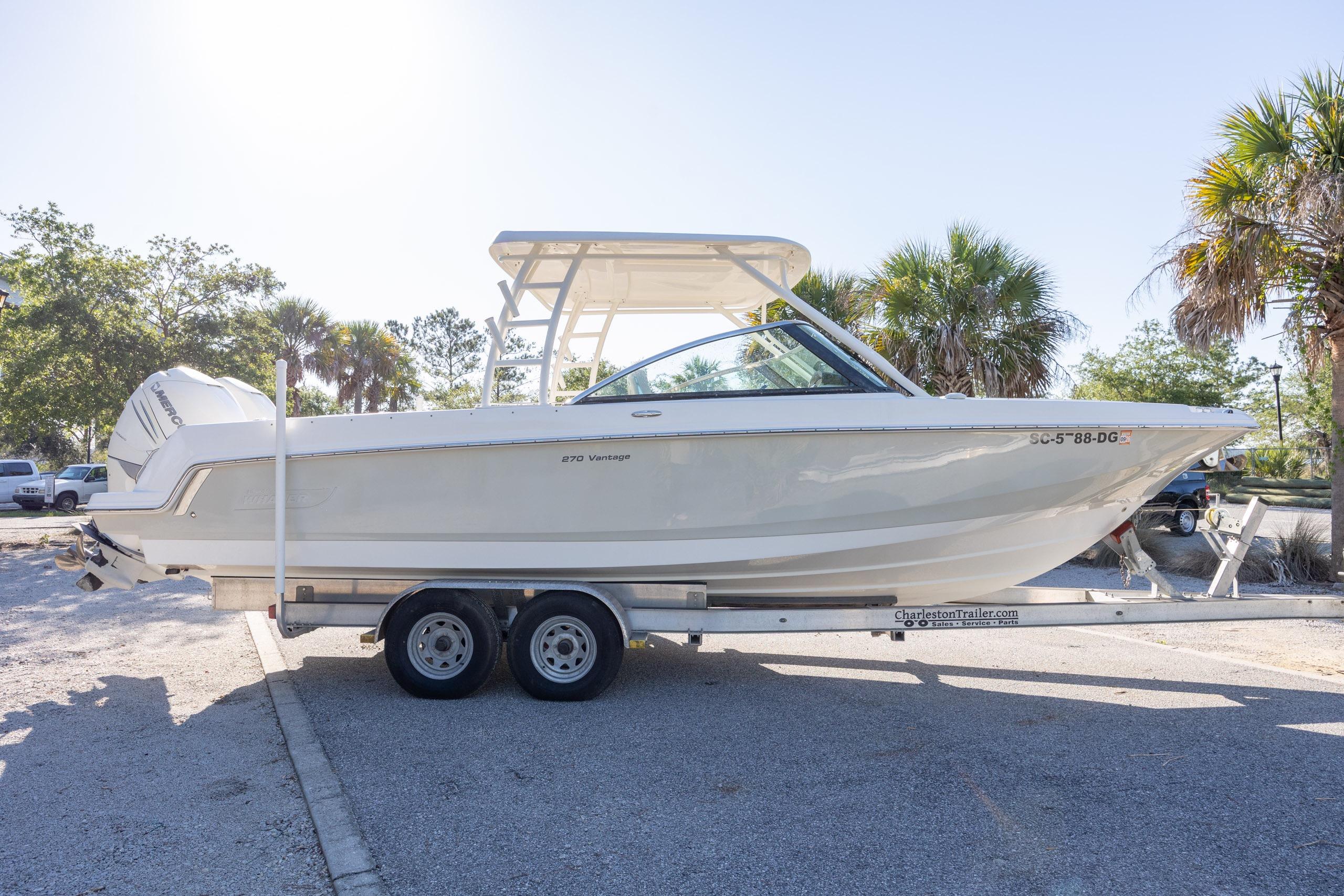 2017 Boston Whaler 270 Vantage - thumbnail 4
