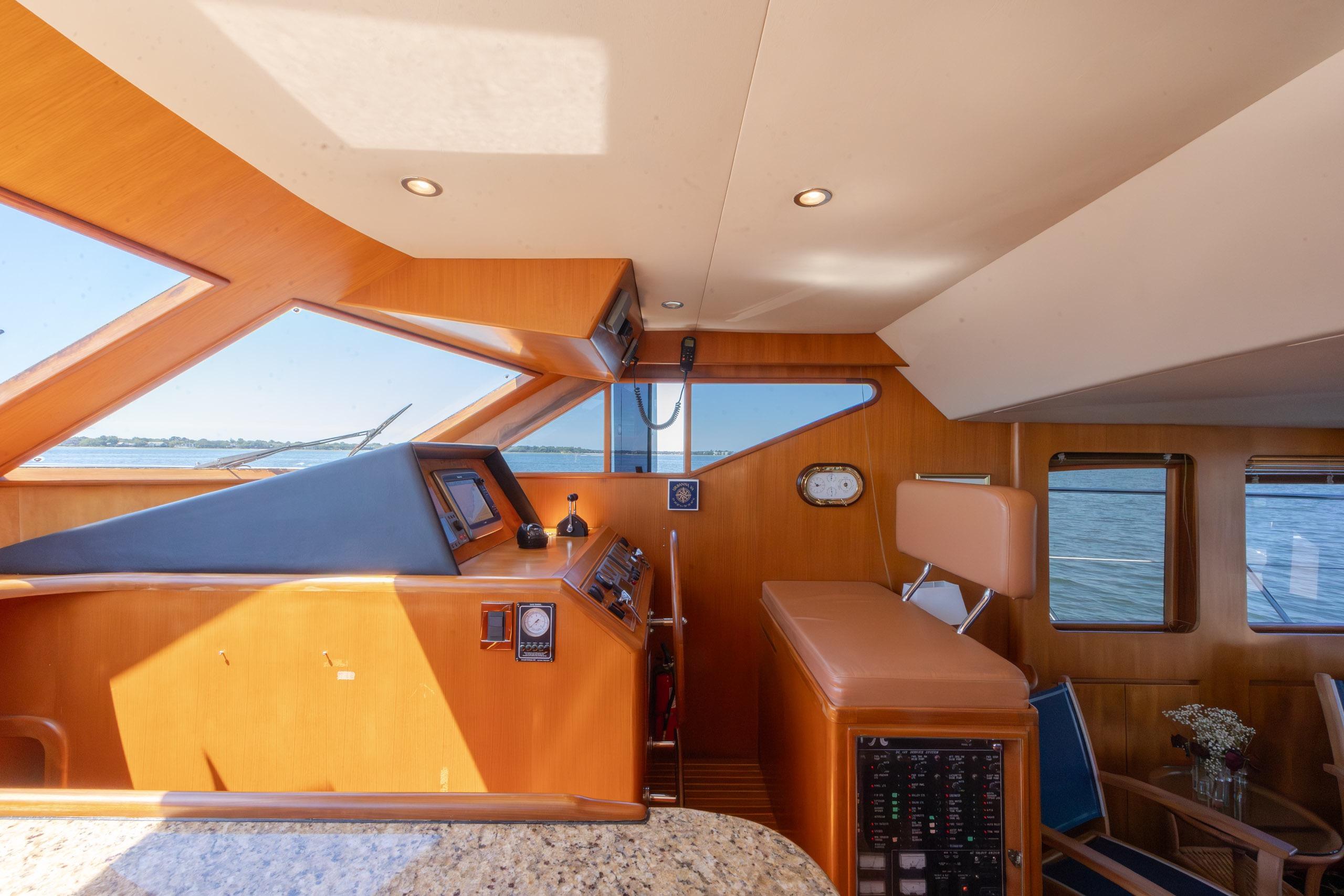 2005 Ocean Alexander 52 Sedan - thumbnail 29