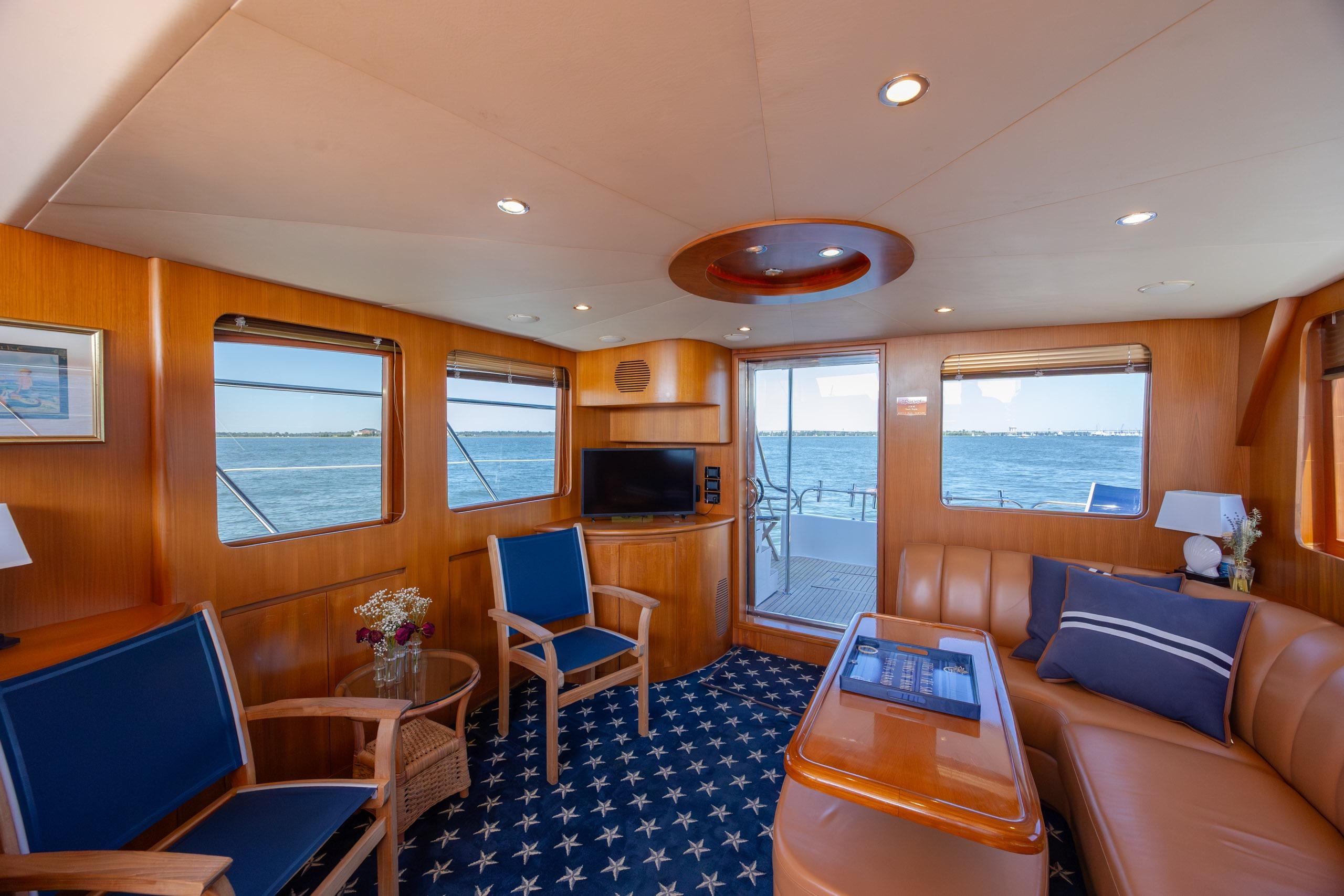 2005 Ocean Alexander 52 Sedan - thumbnail 21