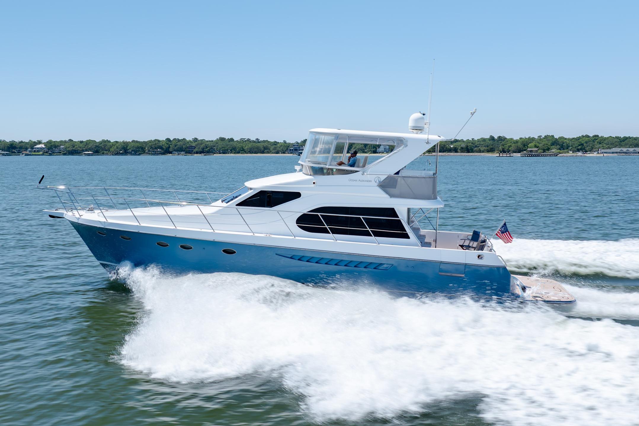 2005 Ocean Alexander 52 Sedan - thumbnail 3
