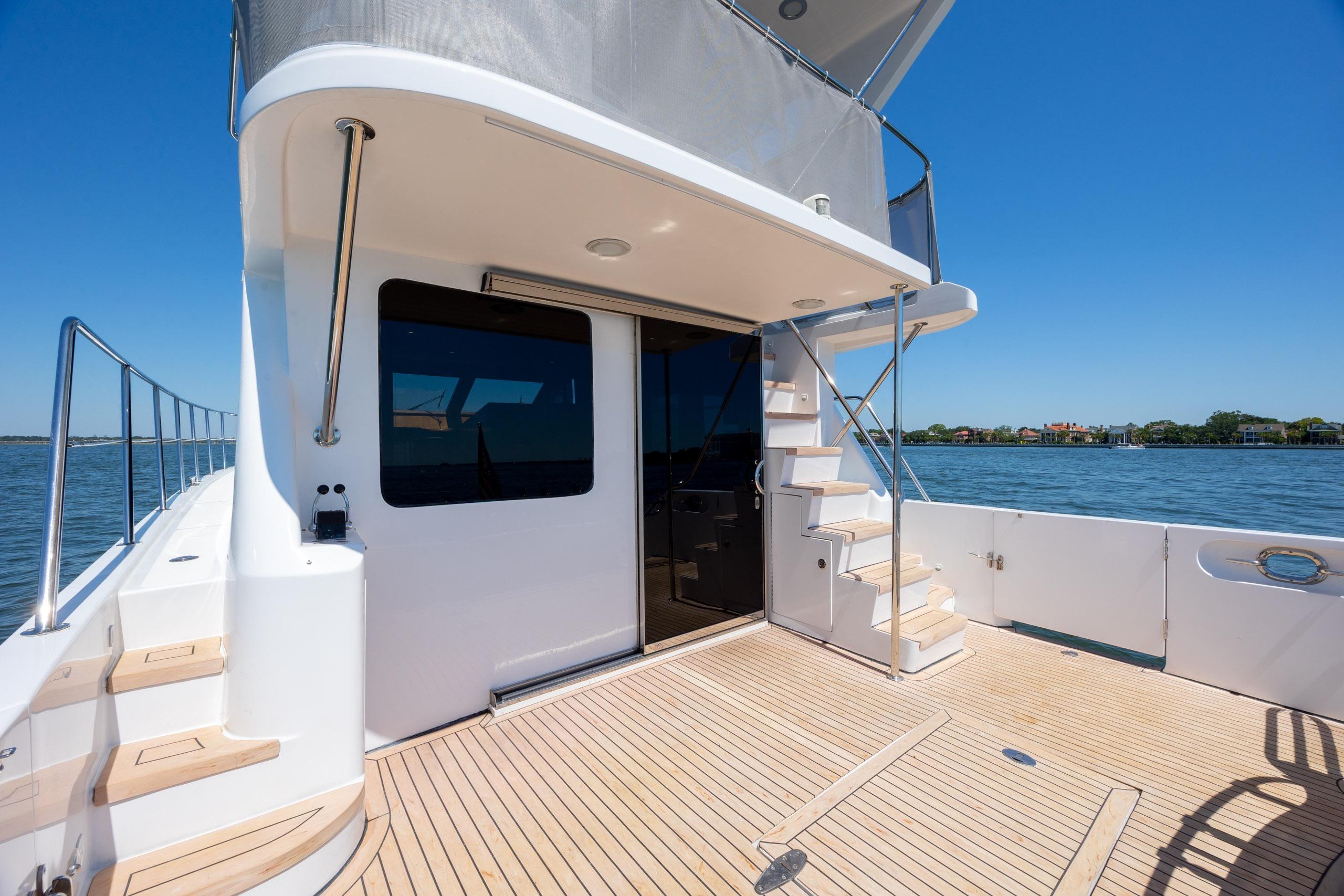 2005 Ocean Alexander 52 Sedan - thumbnail 41