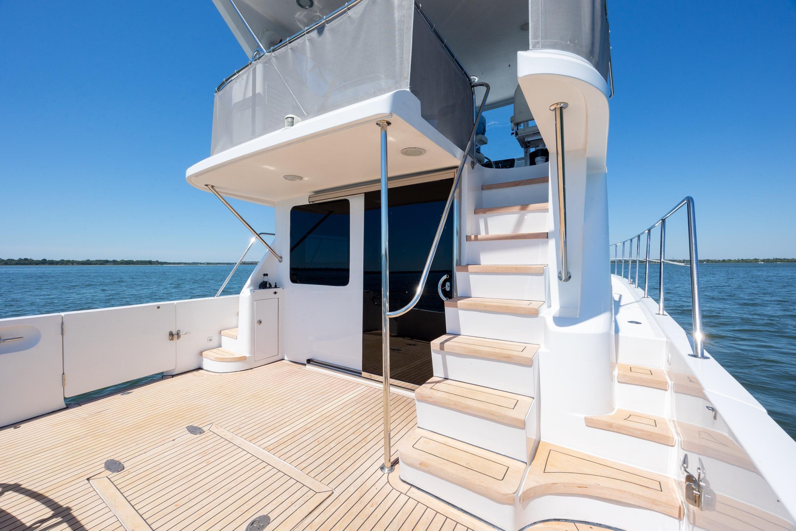 2005 Ocean Alexander 52 Sedan - thumbnail 42