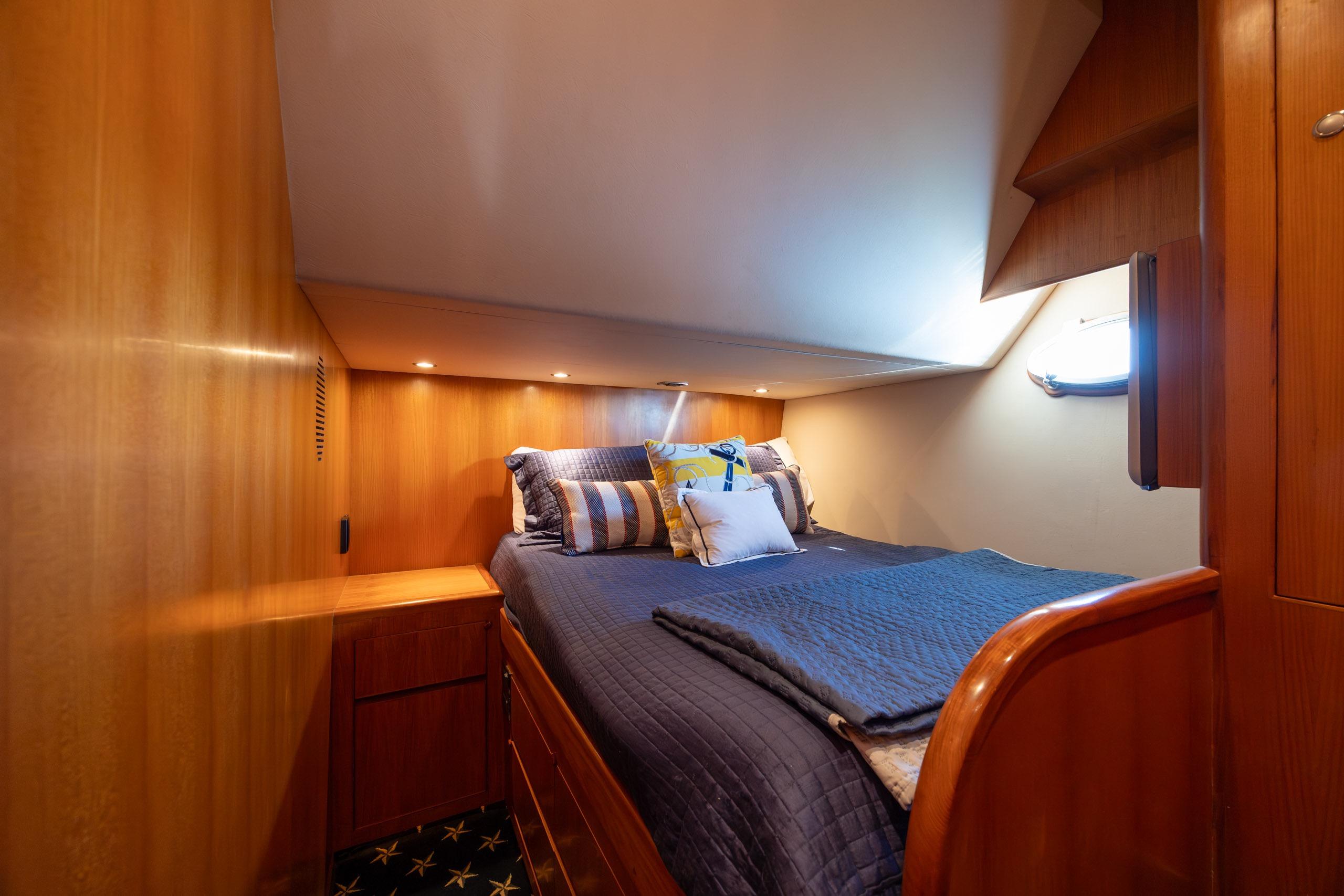 2005 Ocean Alexander 52 Sedan - thumbnail 47