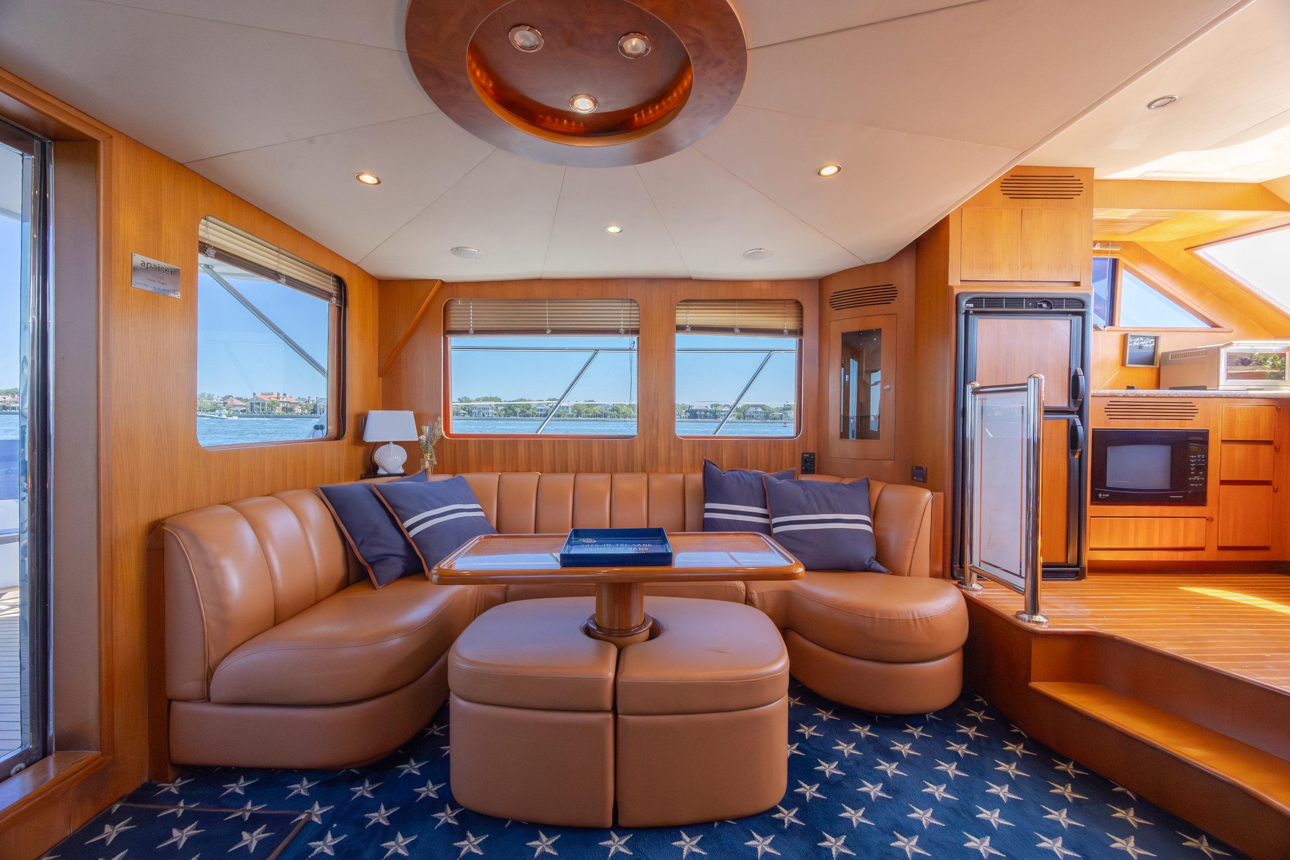2005 Ocean Alexander 52 Sedan - thumbnail 22