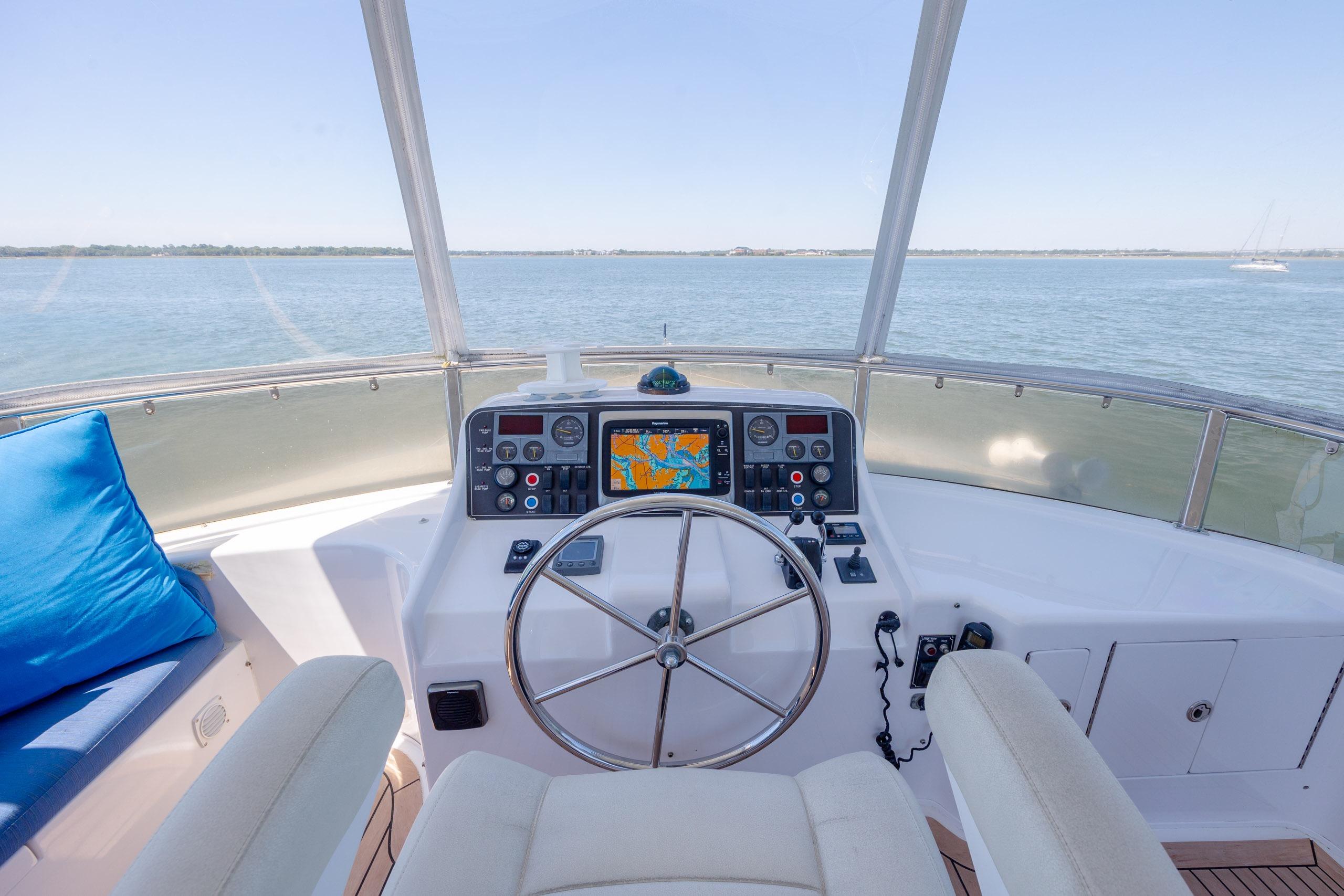 2005 Ocean Alexander 52 Sedan - thumbnail 36