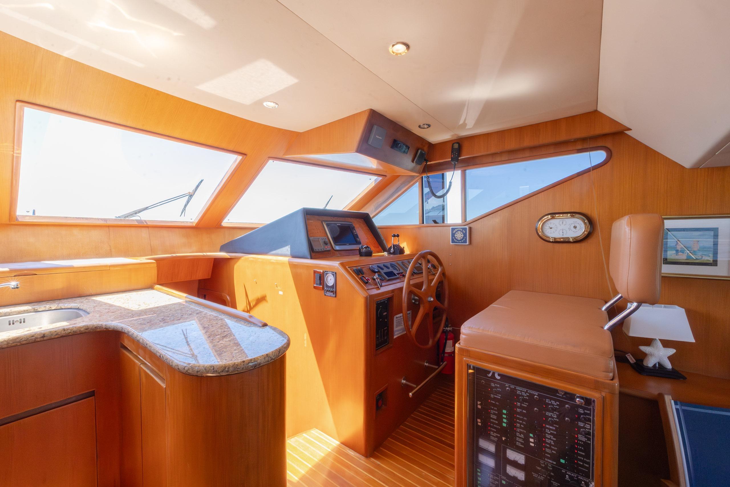 2005 Ocean Alexander 52 Sedan - thumbnail 28