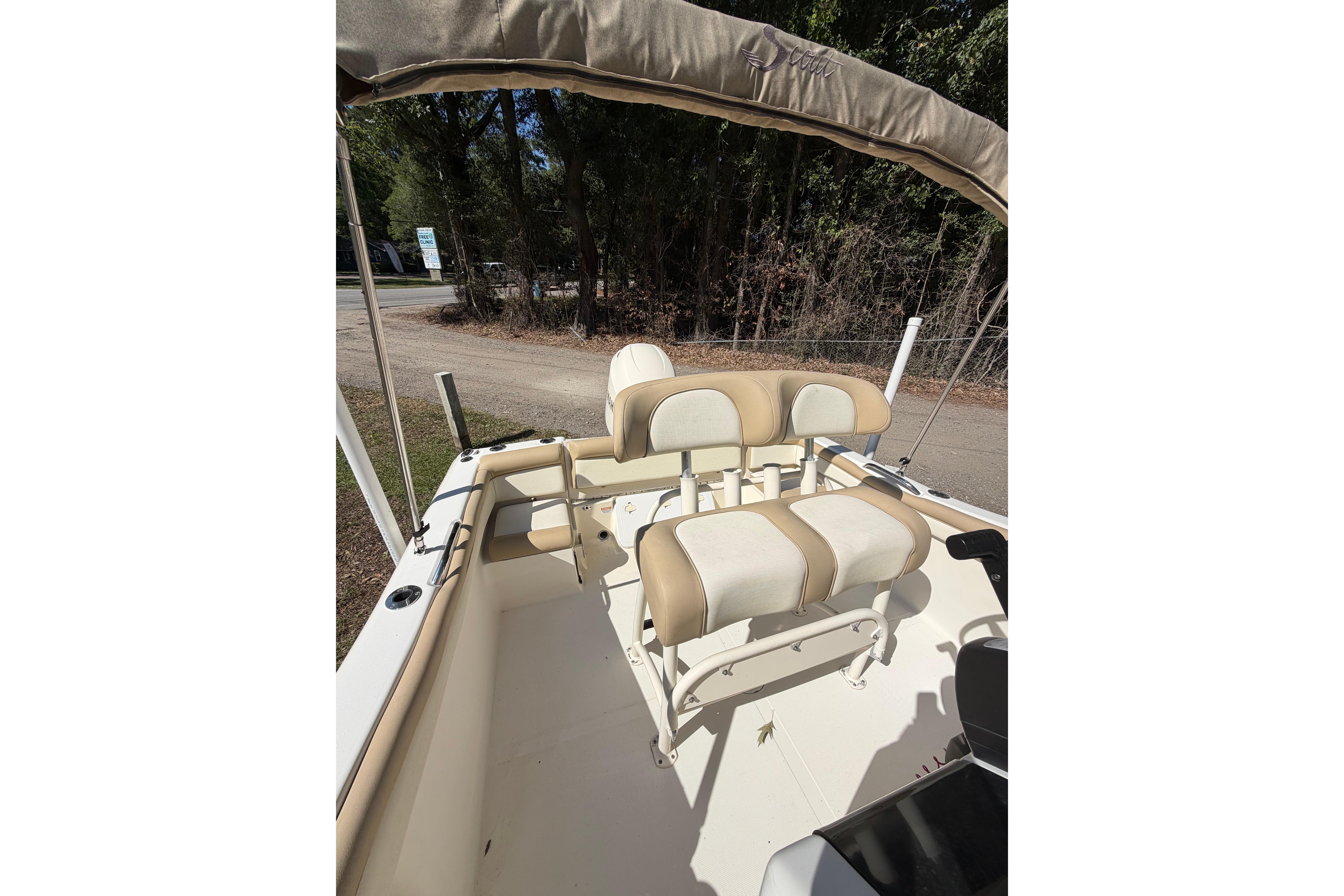 2012 Scout 210 XSF - thumbnail 11