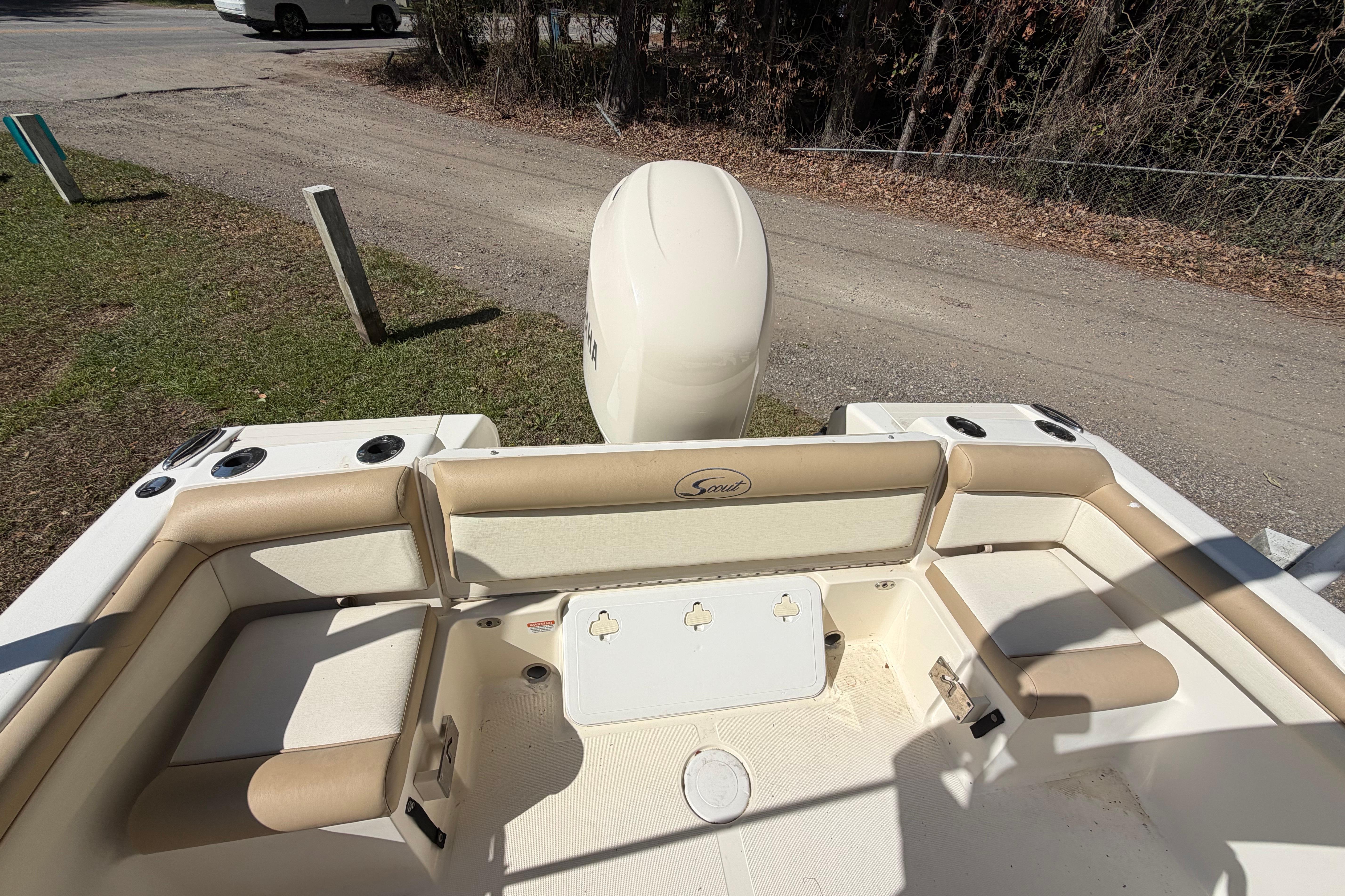 2012 Scout 210 XSF - thumbnail 12