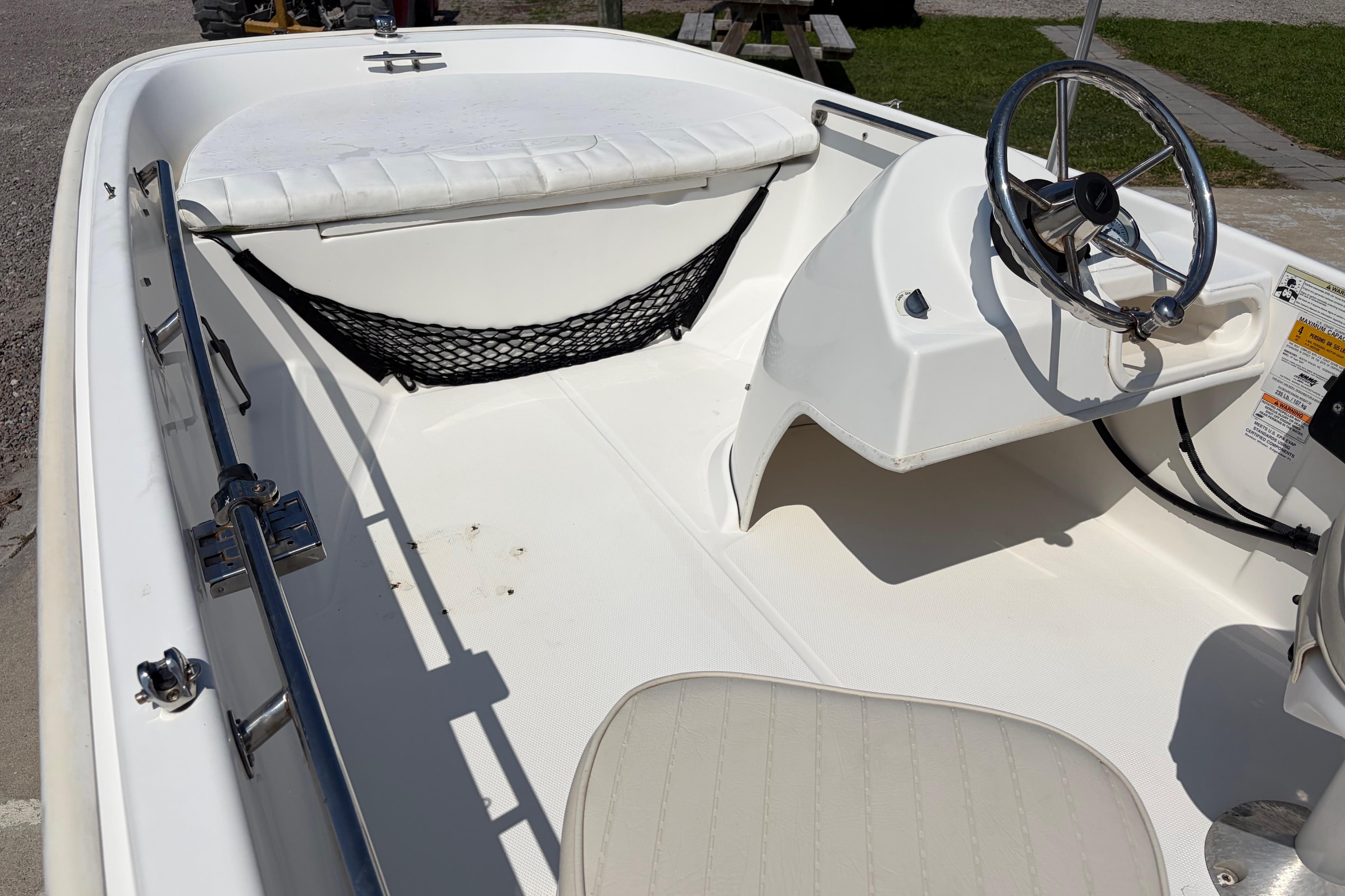 2011 Boston Whaler 130 Super Sport - thumbnail 12