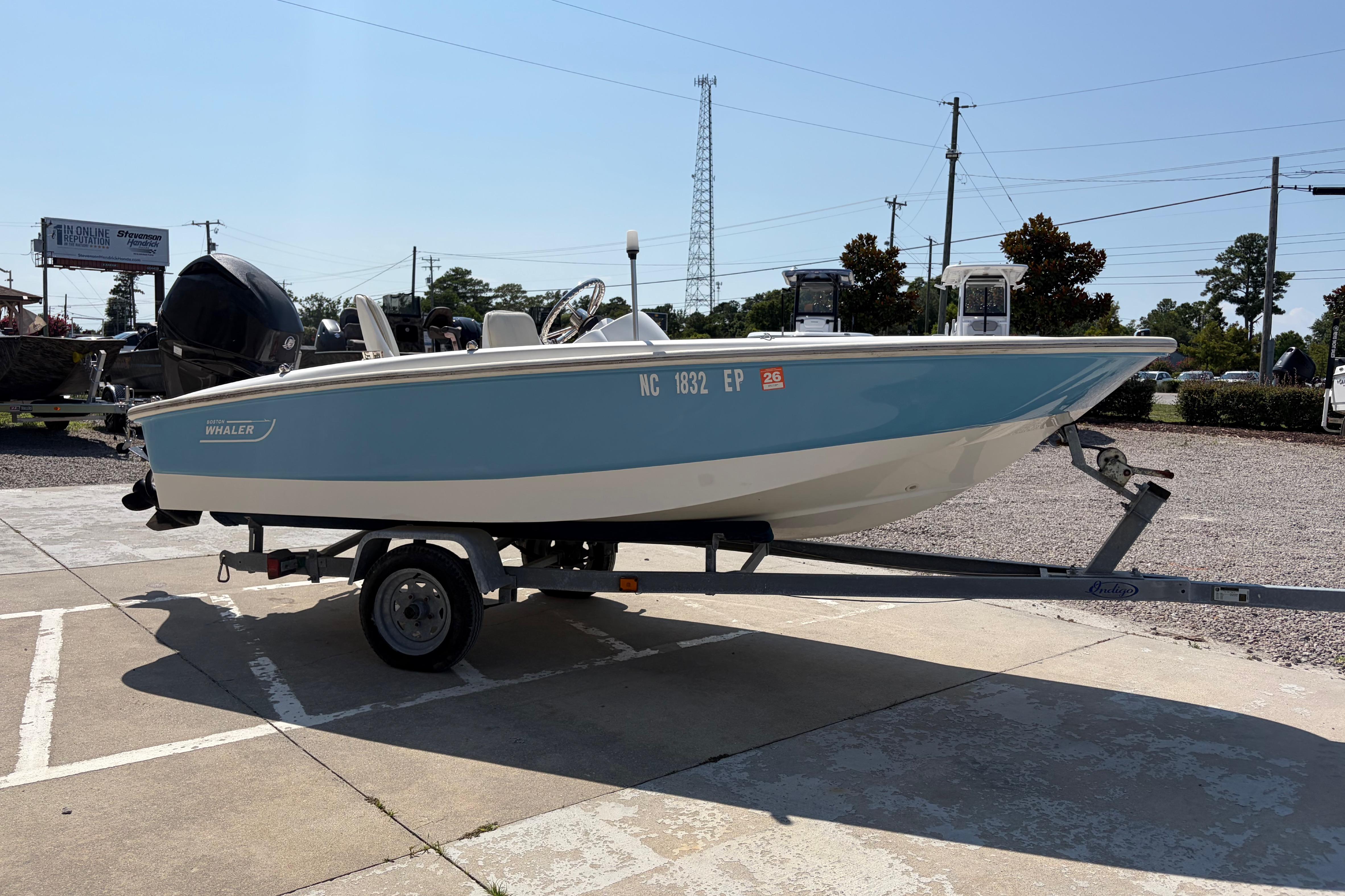 2011 Boston Whaler 130 Super Sport - thumbnail 6