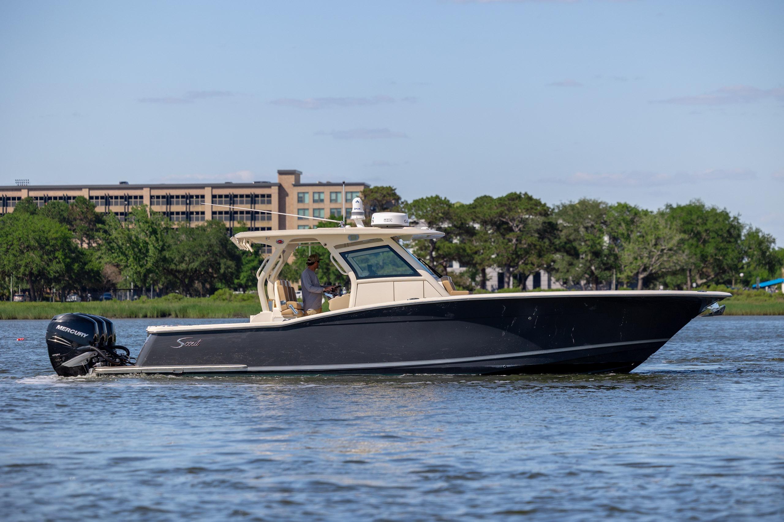 2019 Scout 355 LXF - thumbnail 2