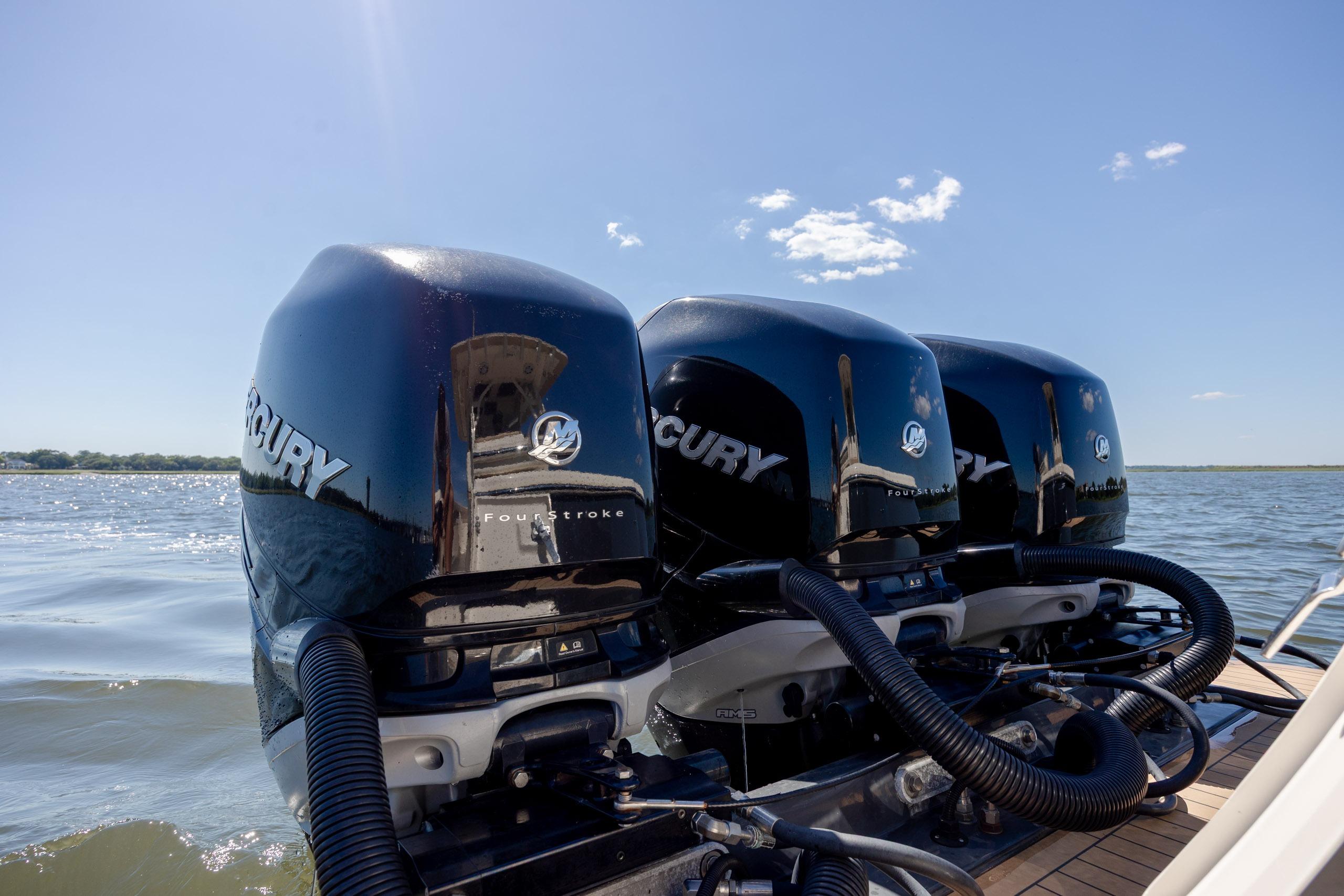 2019 Scout 355 LXF - thumbnail 13