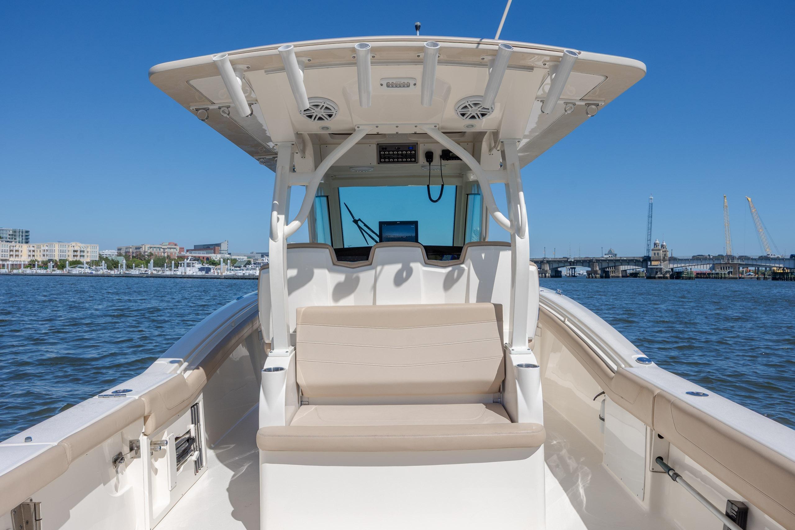 2019 Scout 355 LXF - thumbnail 15