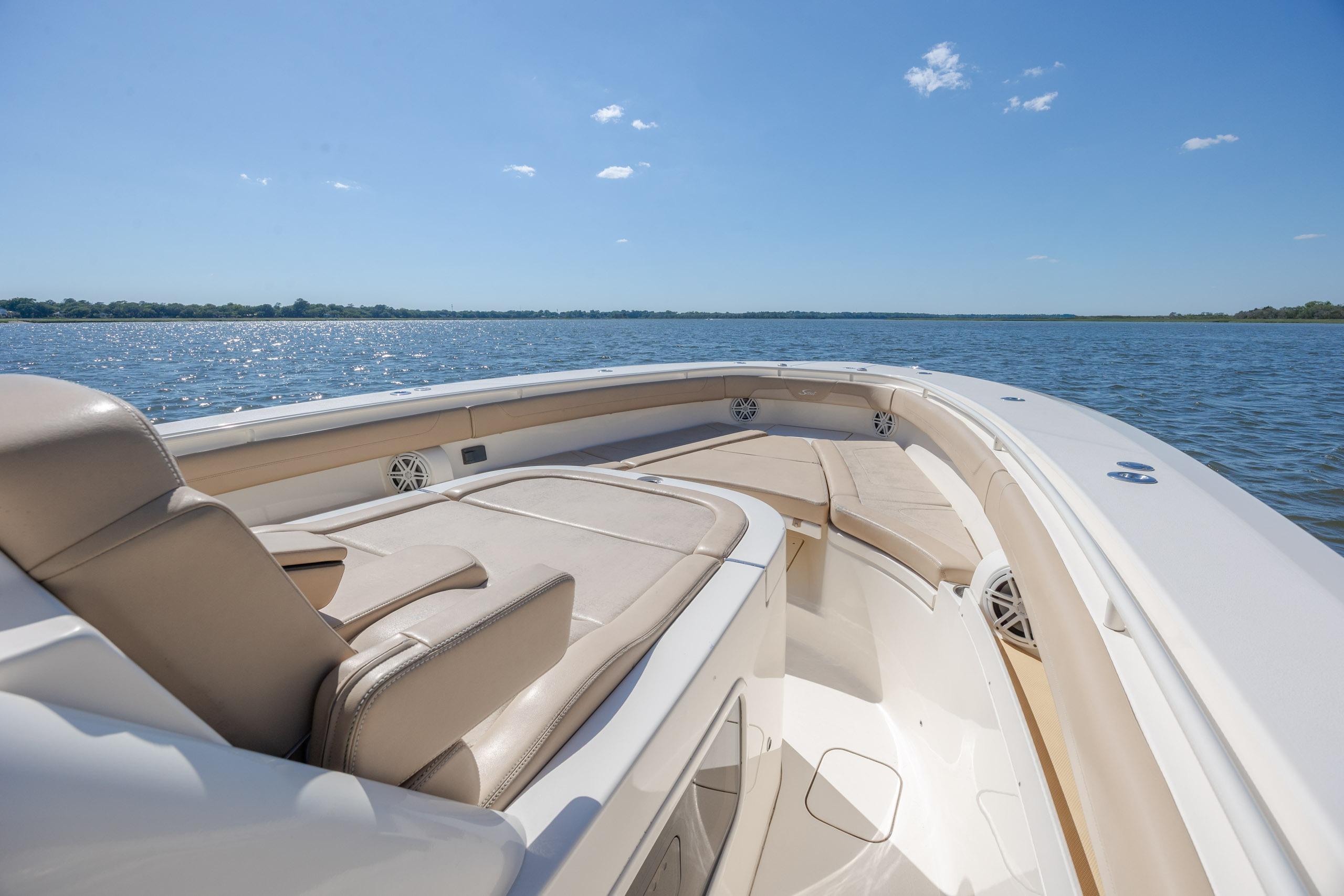 2019 Scout 355 LXF - thumbnail 29
