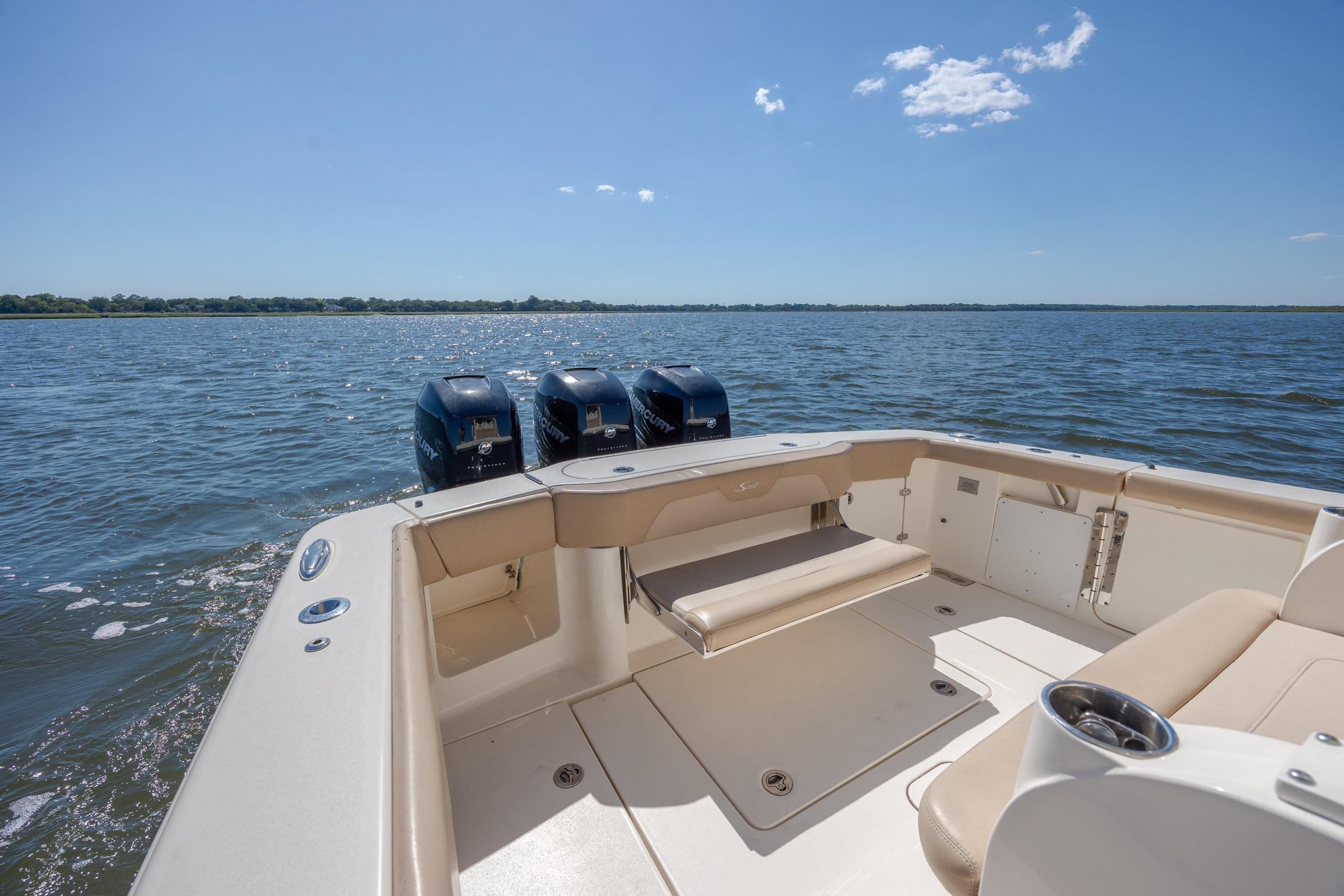 2019 Scout 355 LXF - thumbnail 10
