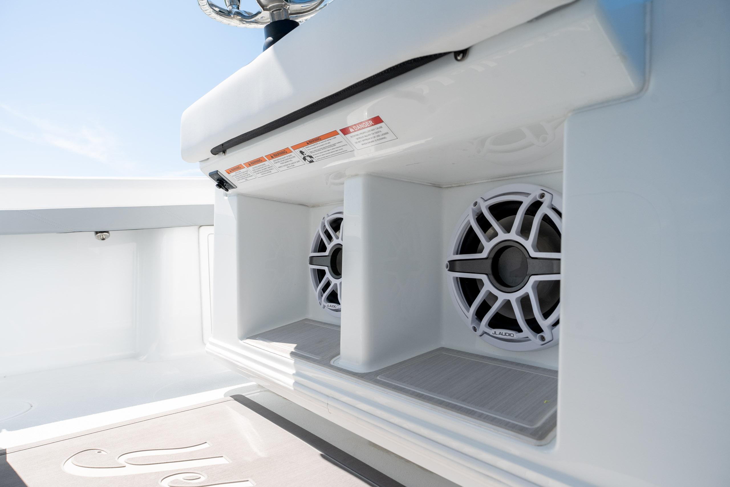 2026 Yellowfin 36 Offshore - thumbnail 32