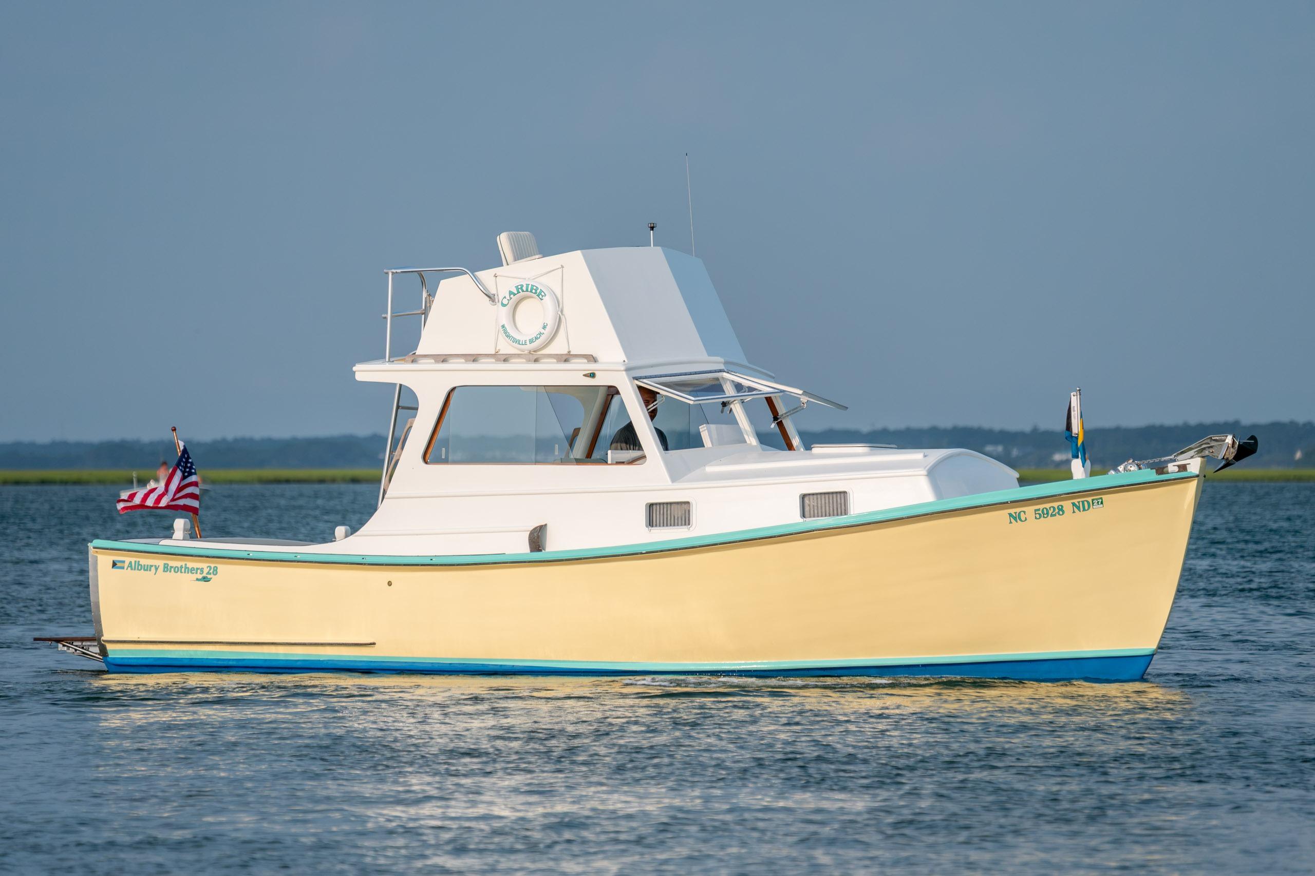 1958 Custom Albury Brothers 28 Flybridge - thumbnail 2