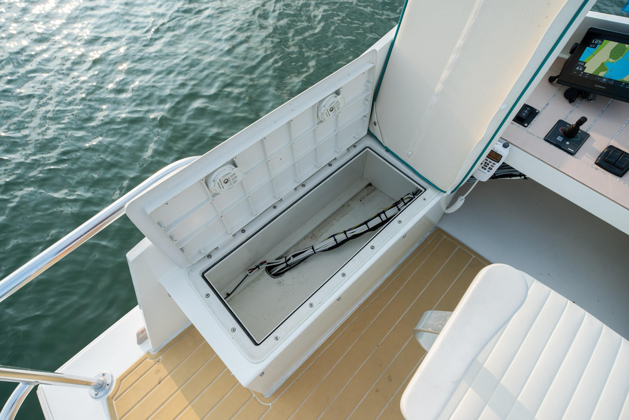 1958 Custom Albury Brothers 28 Flybridge - thumbnail 91