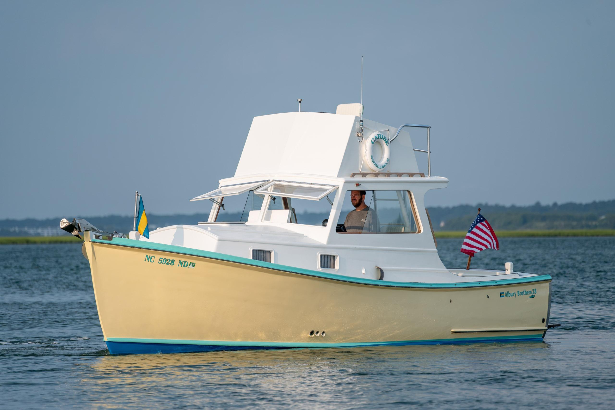 1958 Custom Albury Brothers 28 Flybridge - thumbnail 14