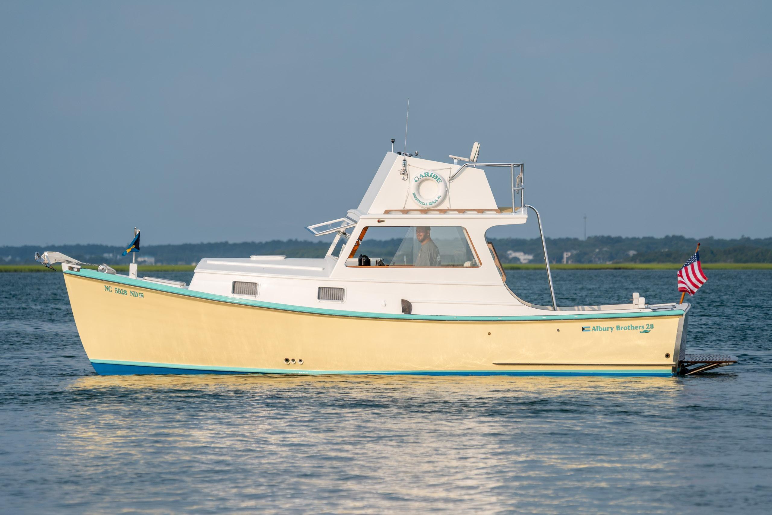 1958 Custom Albury Brothers 28 Flybridge - thumbnail 12